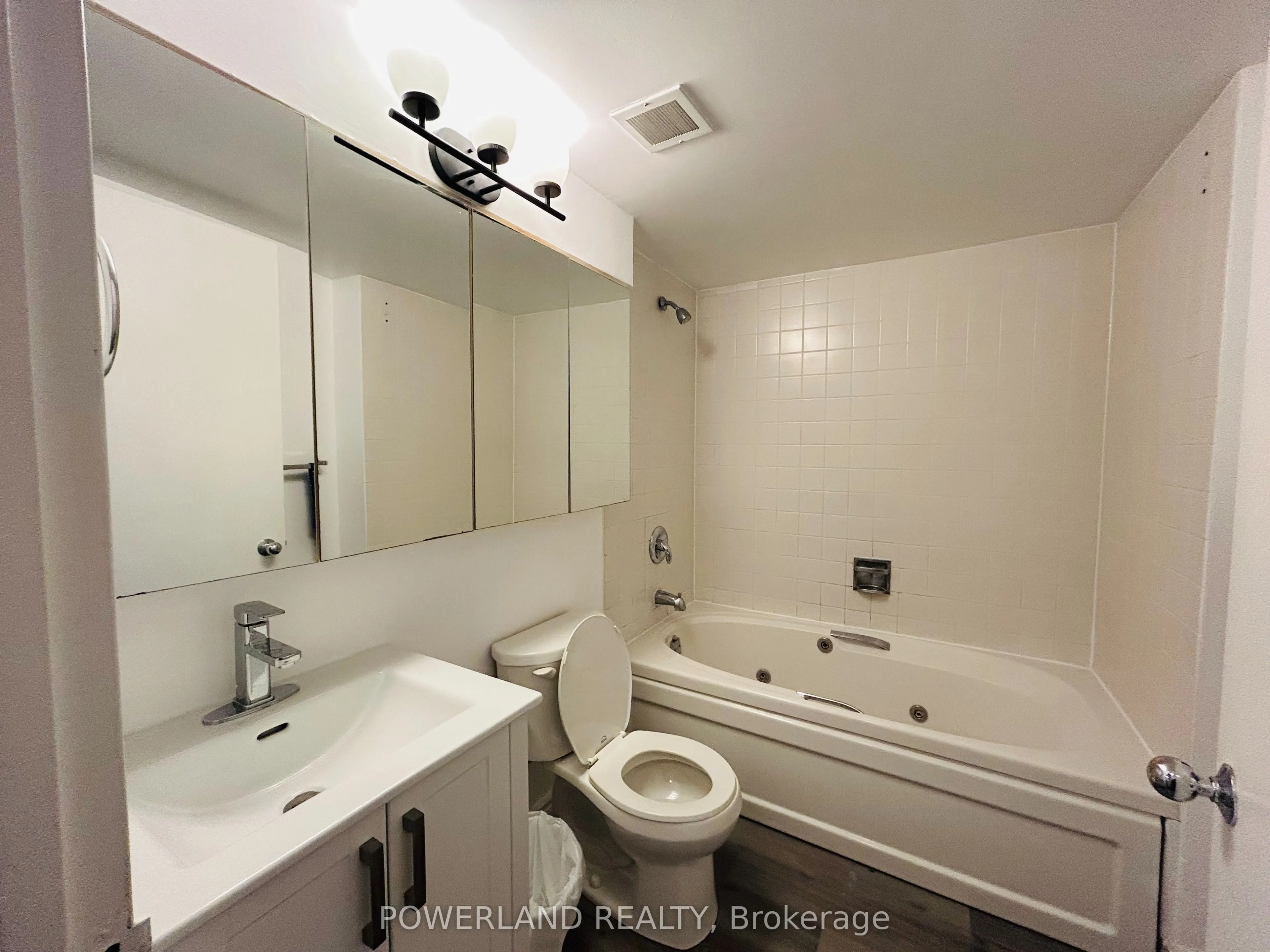 1055 Bay Street, #1214