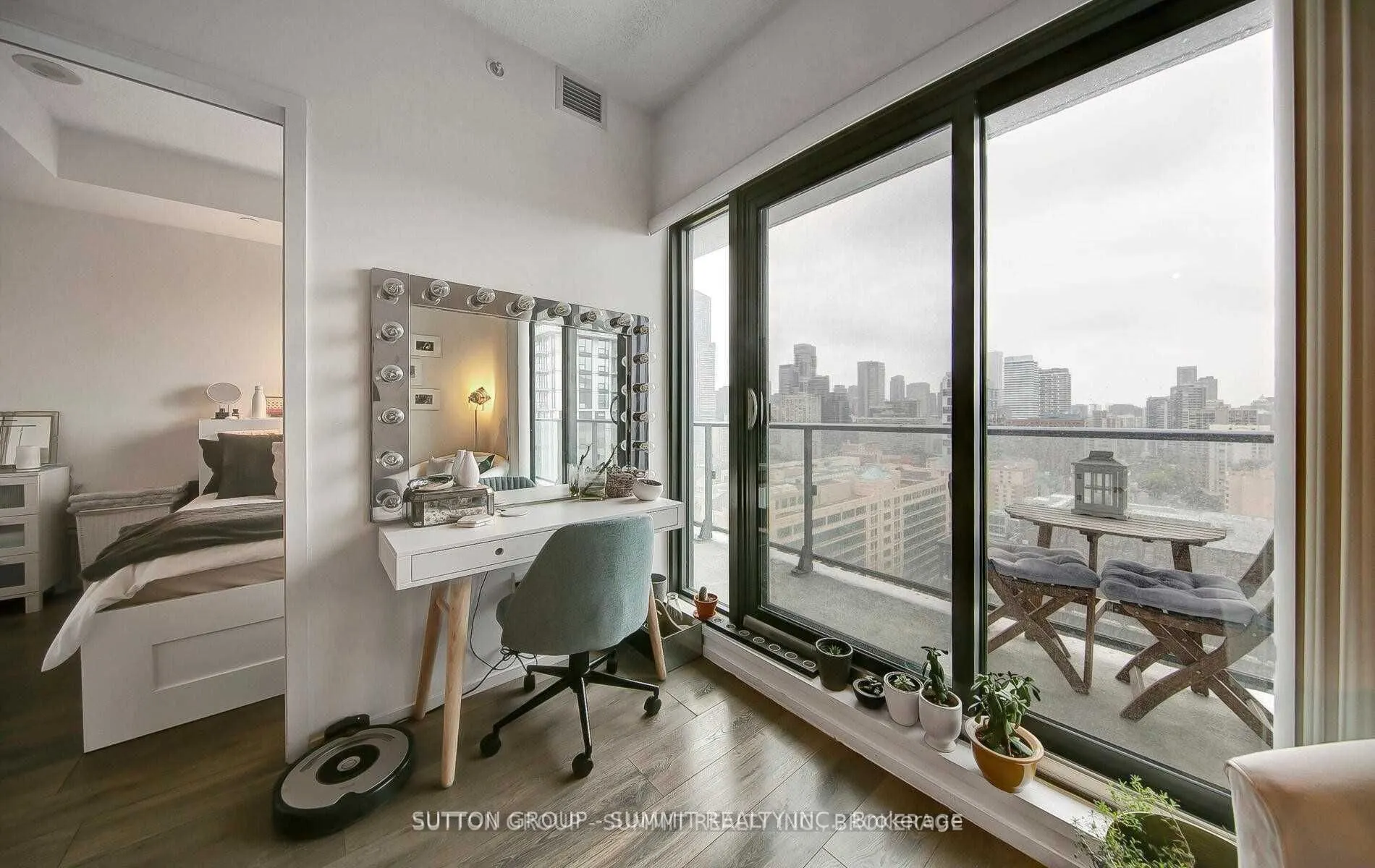 159 Dundas Street E, #2408