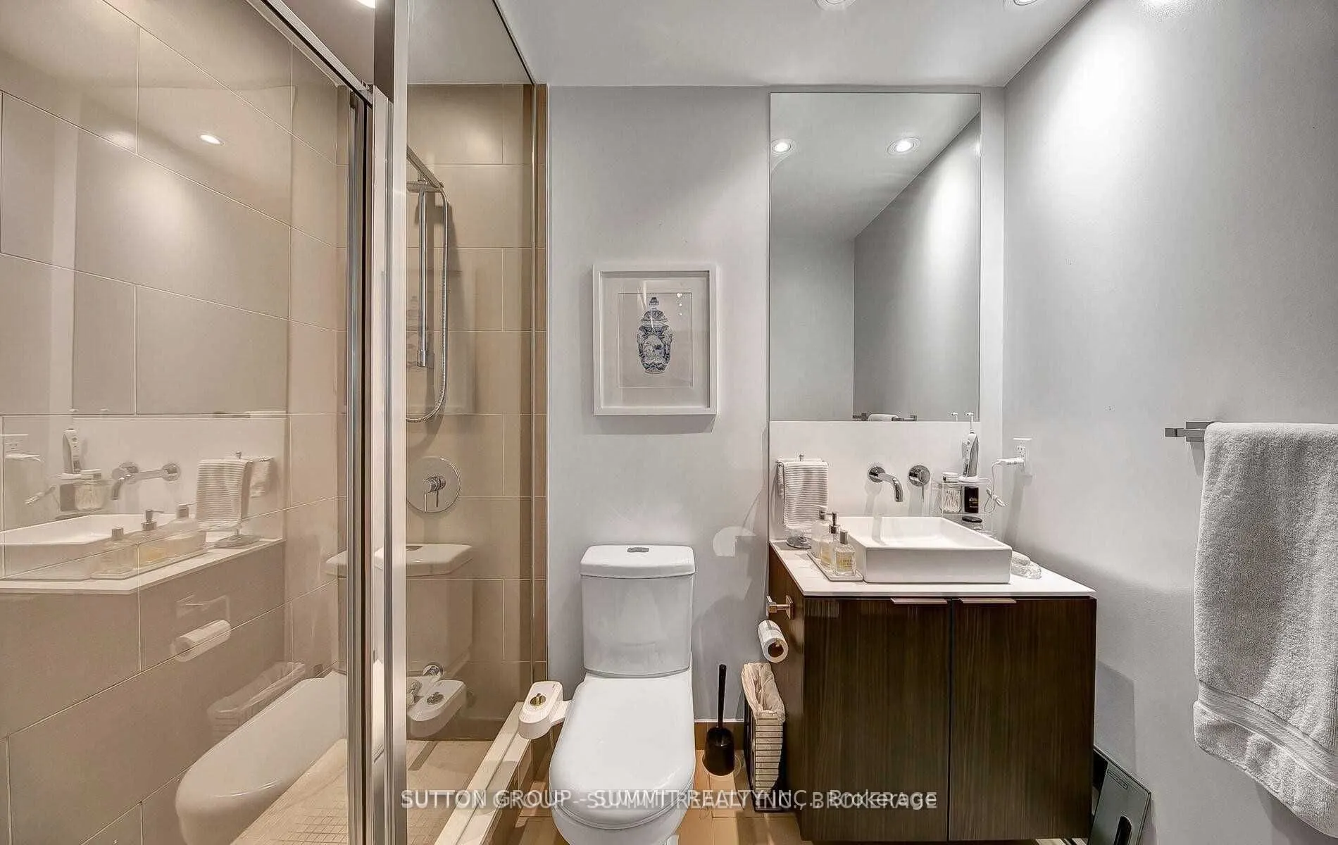 159 Dundas Street E, #2408