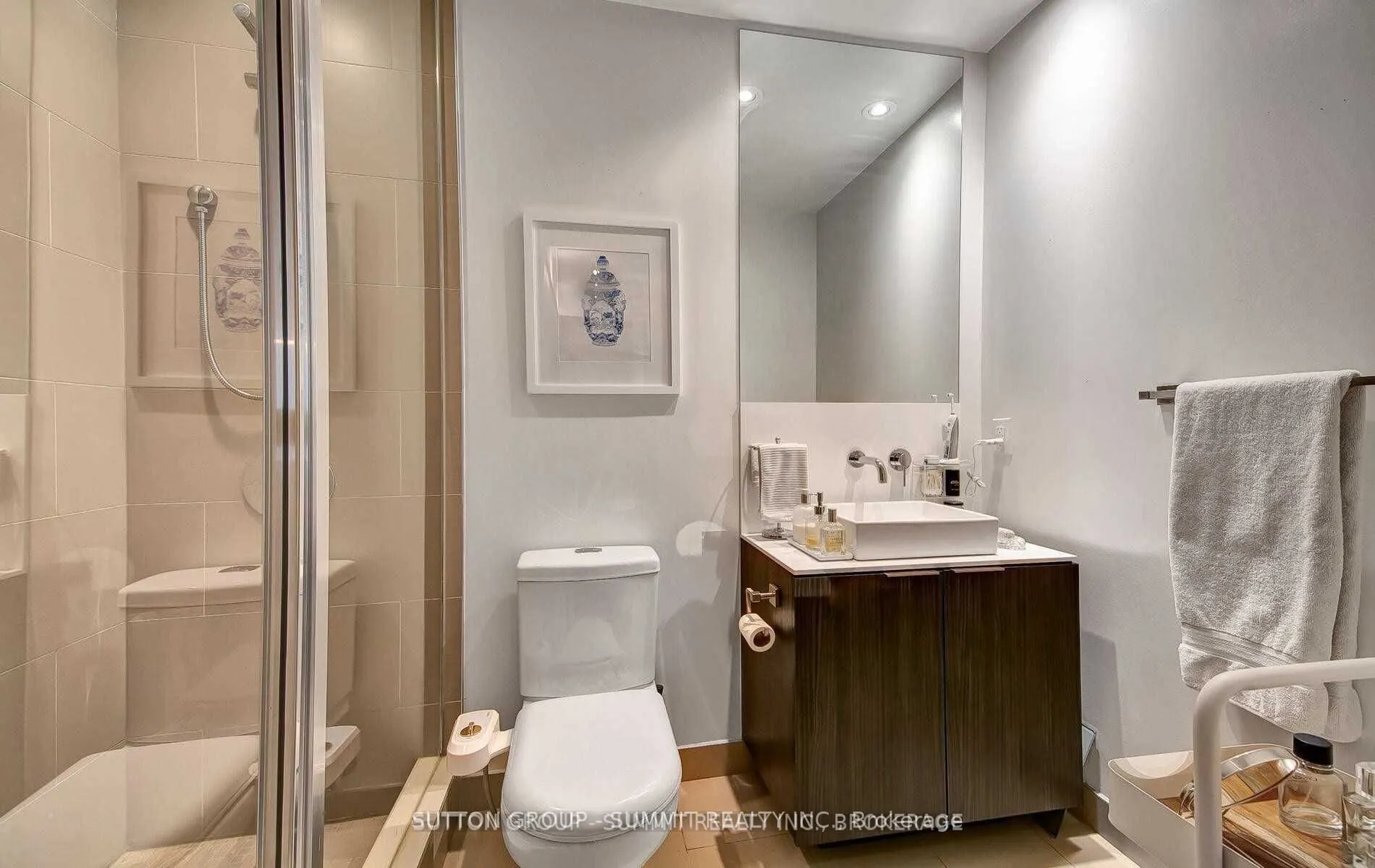 159 Dundas Street E, #2408