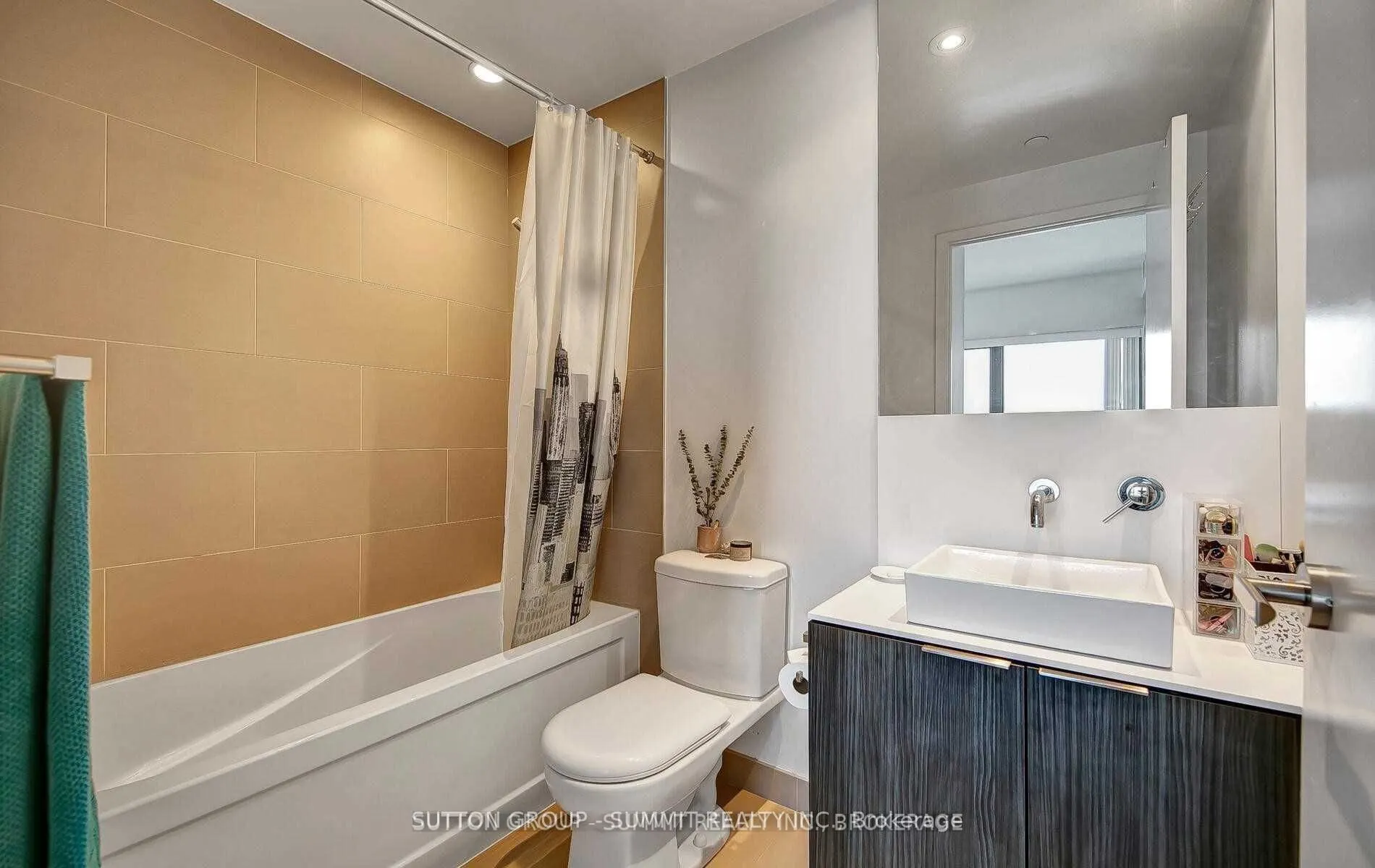 159 Dundas Street E, #2408