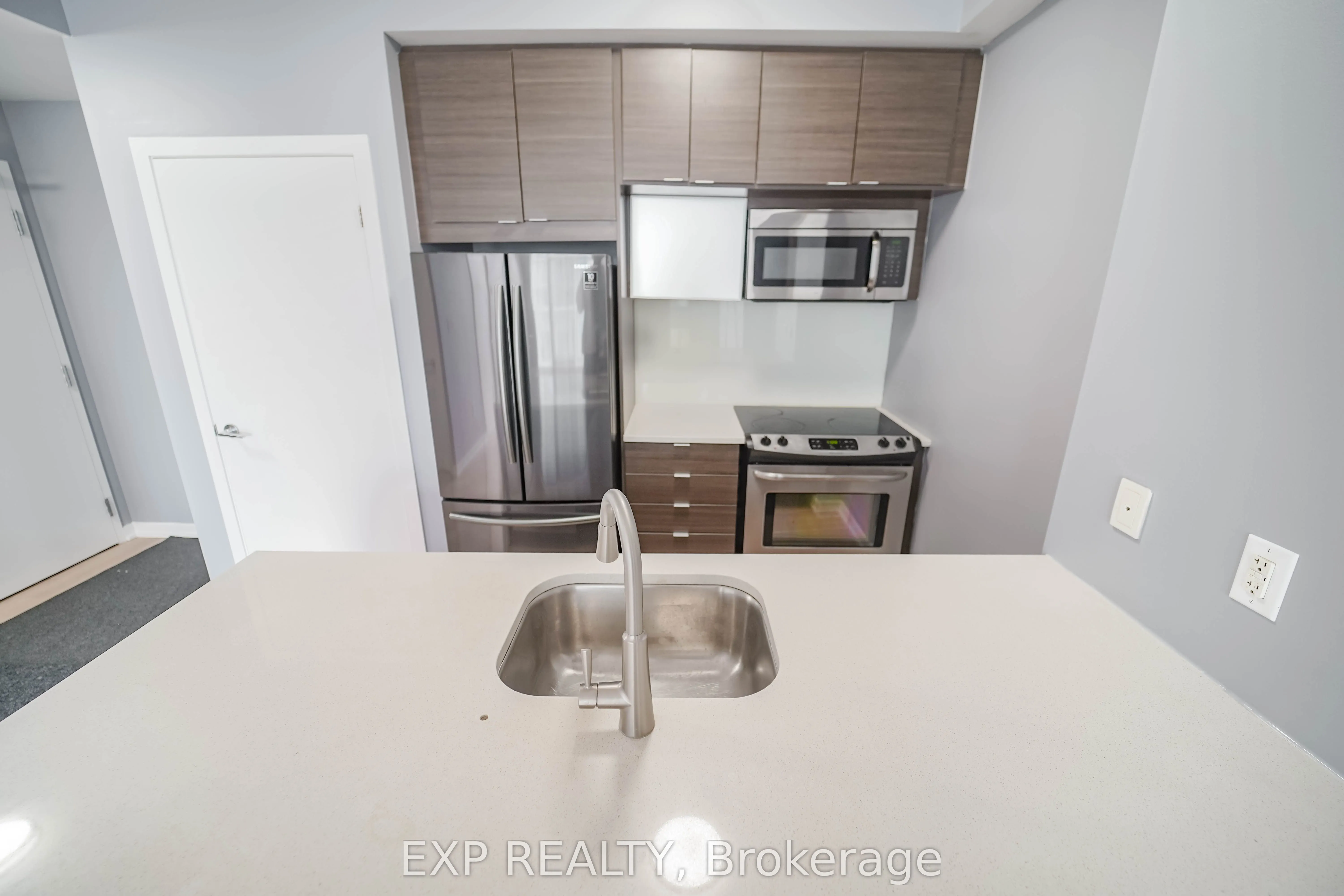 62 Forest Manor Road, #408