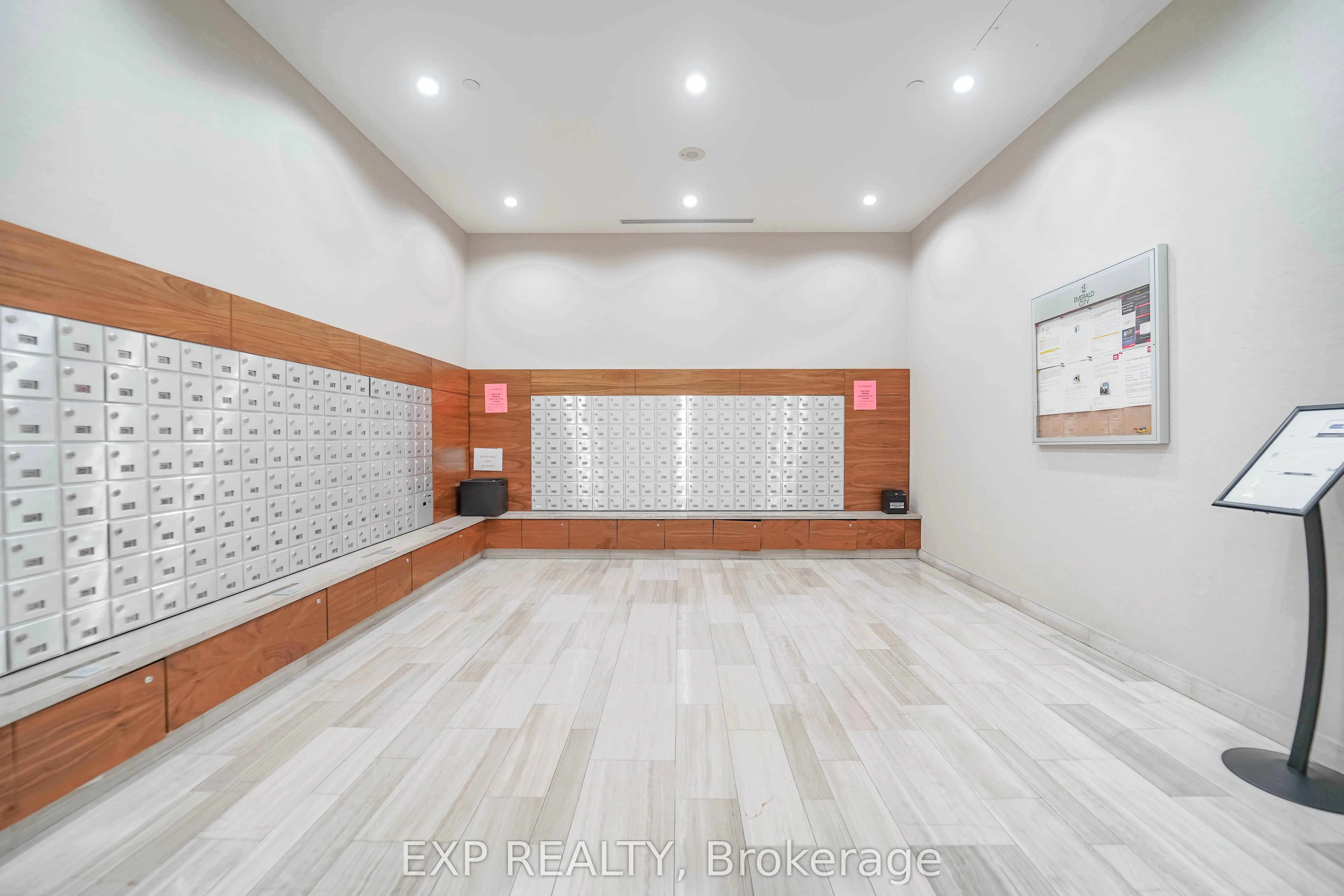 62 Forest Manor Road, #408