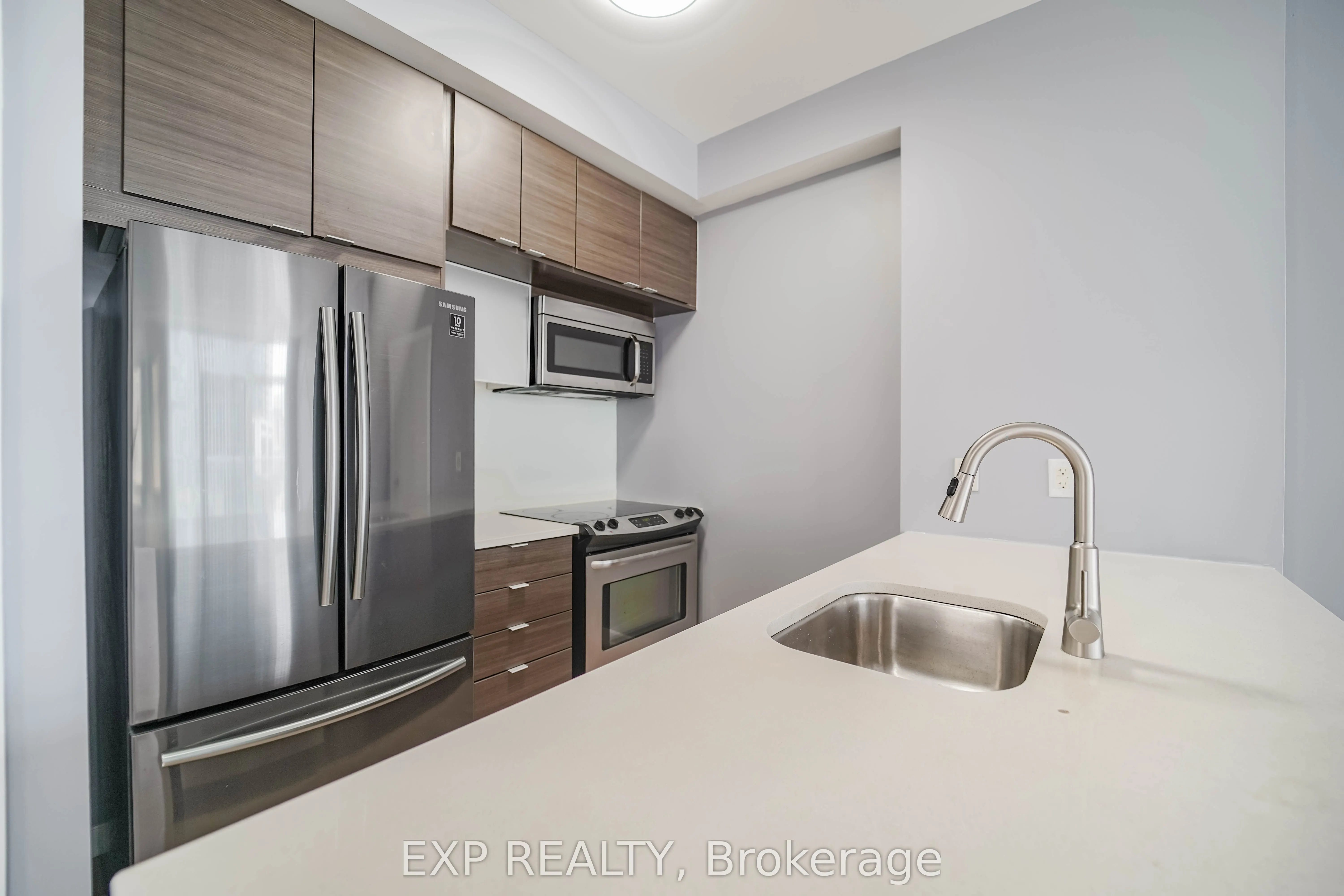 62 Forest Manor Road, #408
