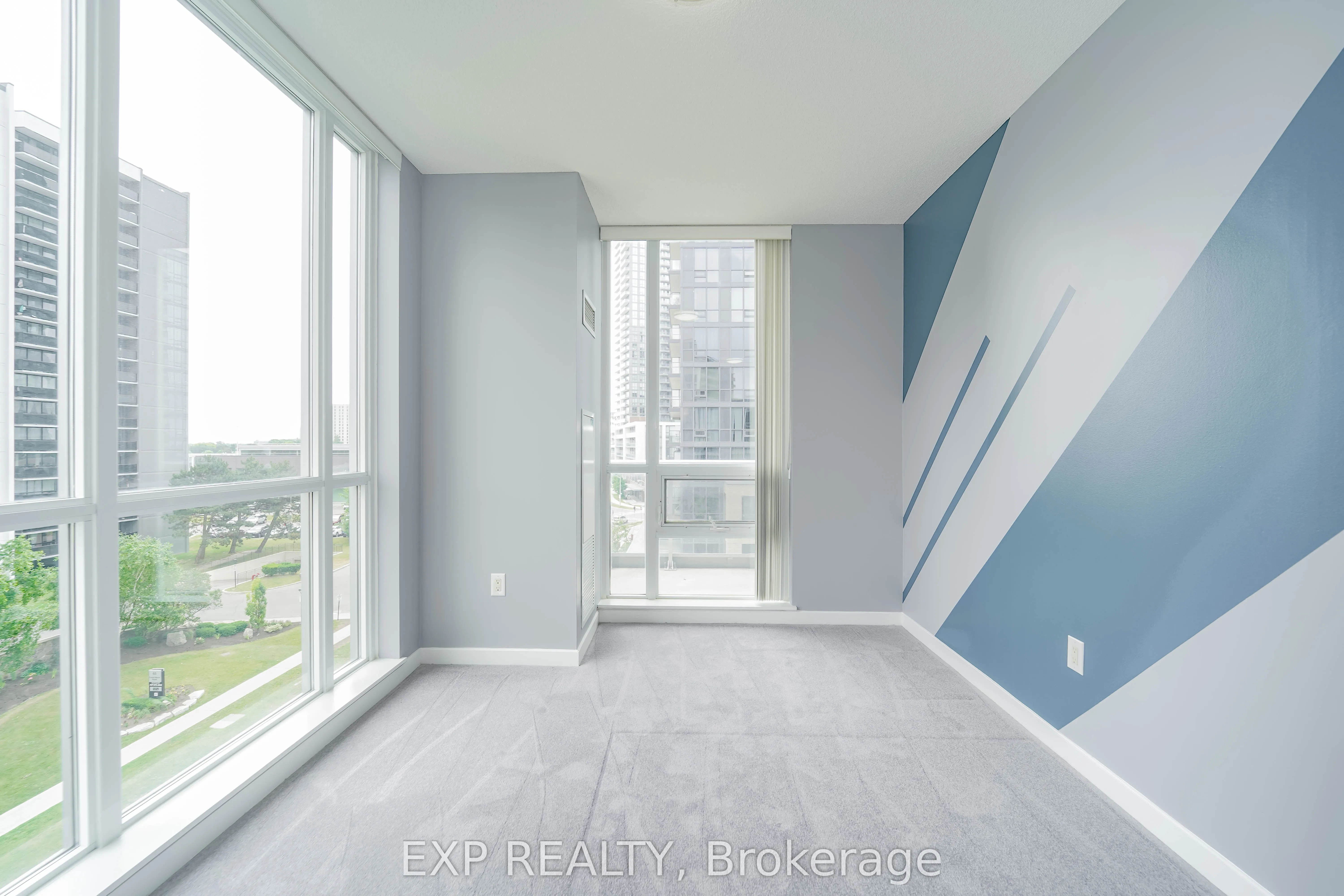 62 Forest Manor Road, #408