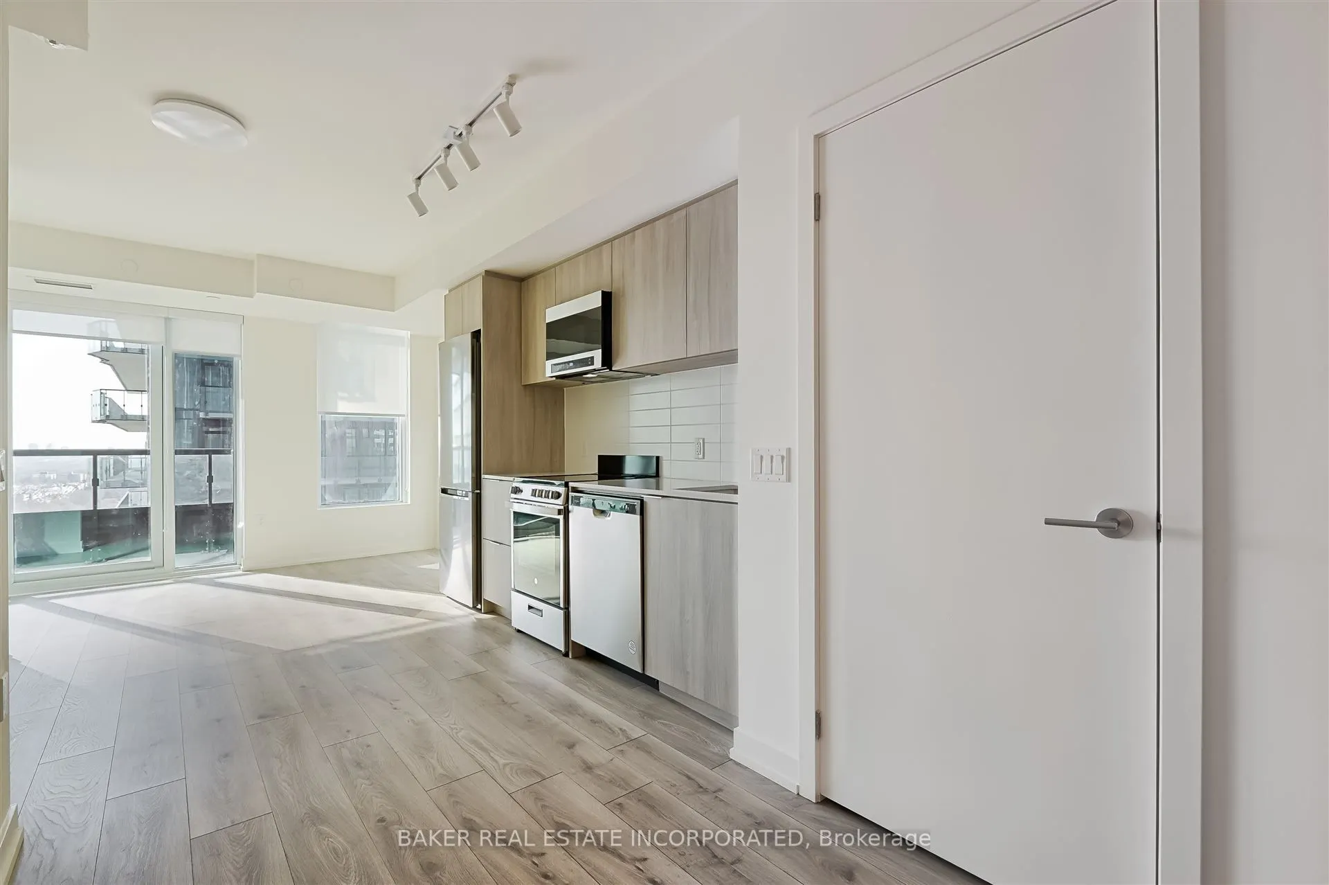 223 Redpath Avenue, #2101