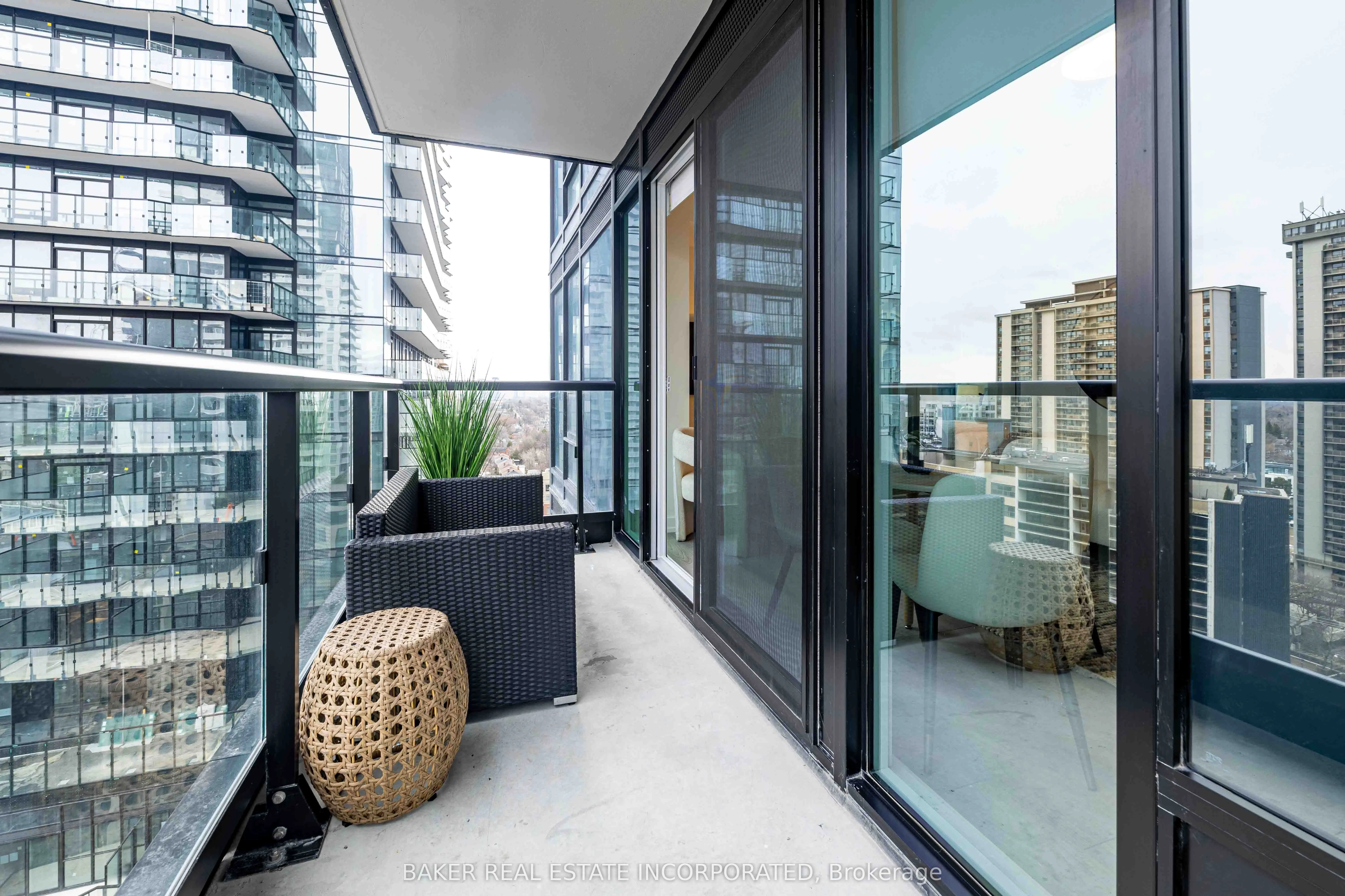 223 Redpath Avenue, #1210