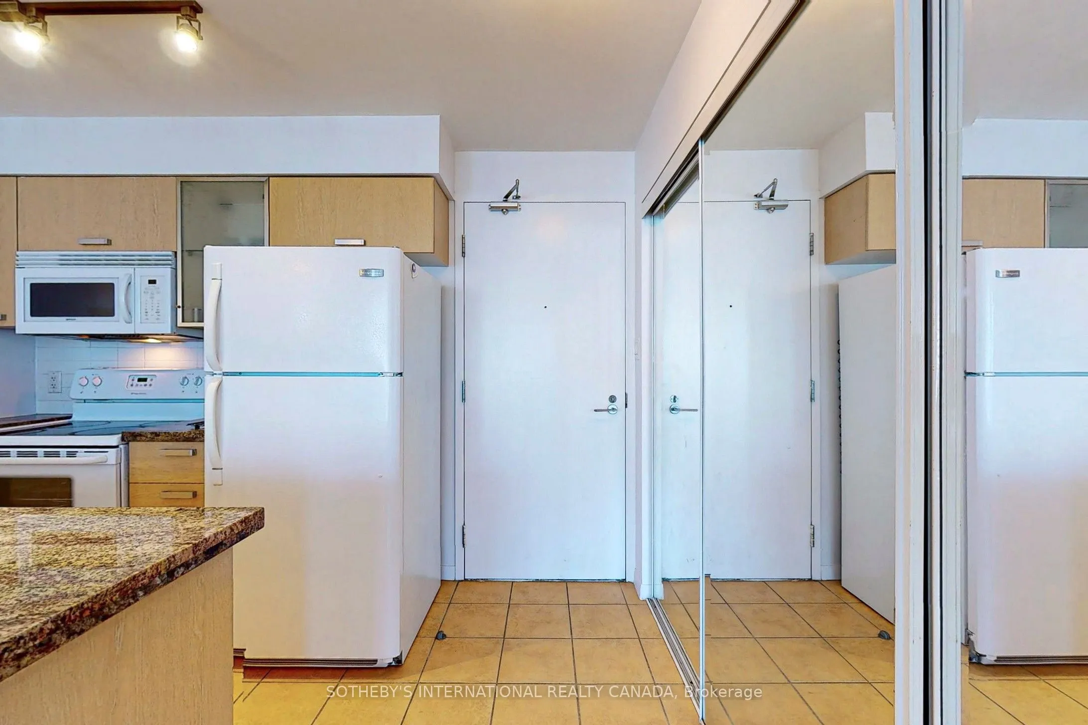 38 Grenville Street, #3508