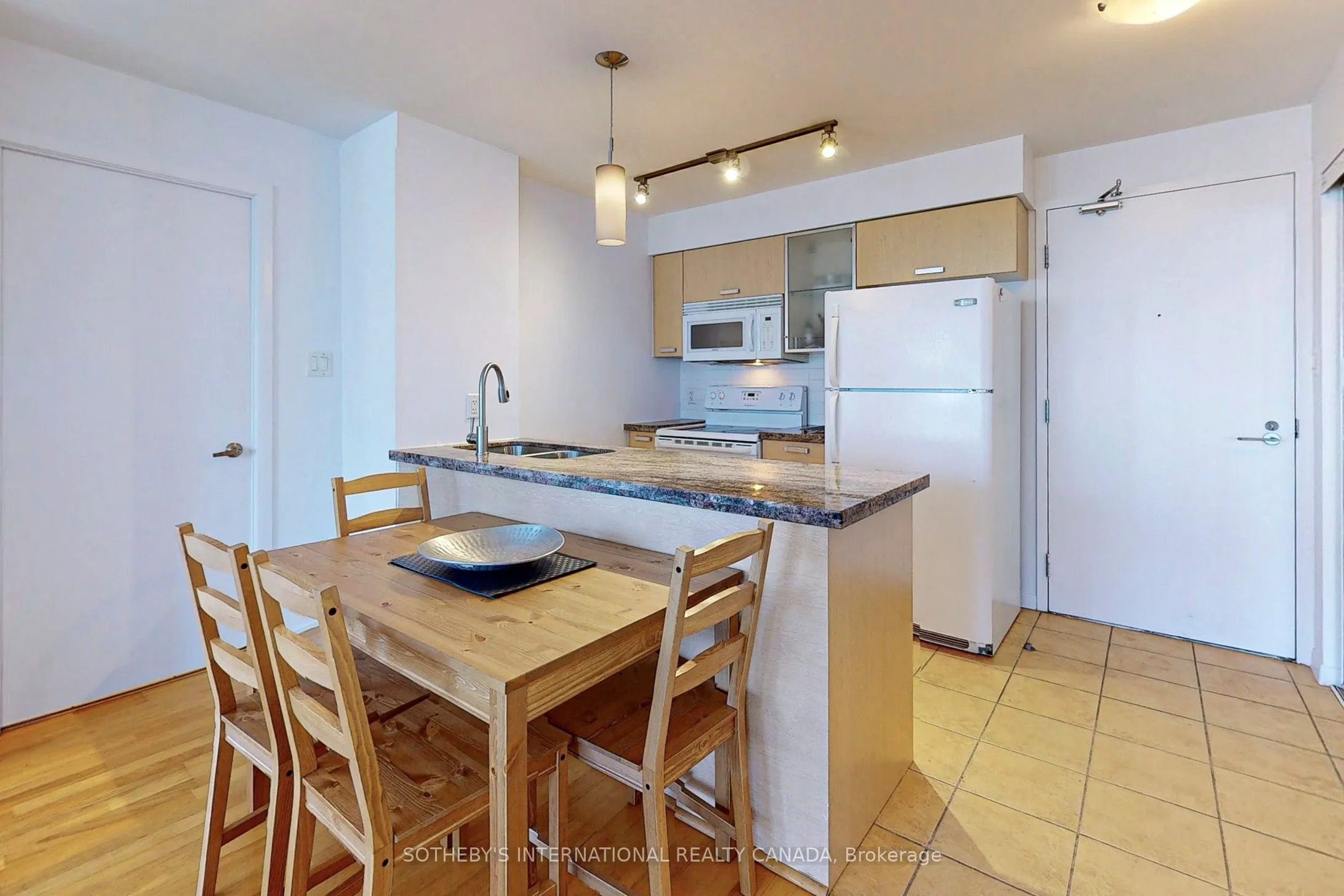 38 Grenville Street, #3508