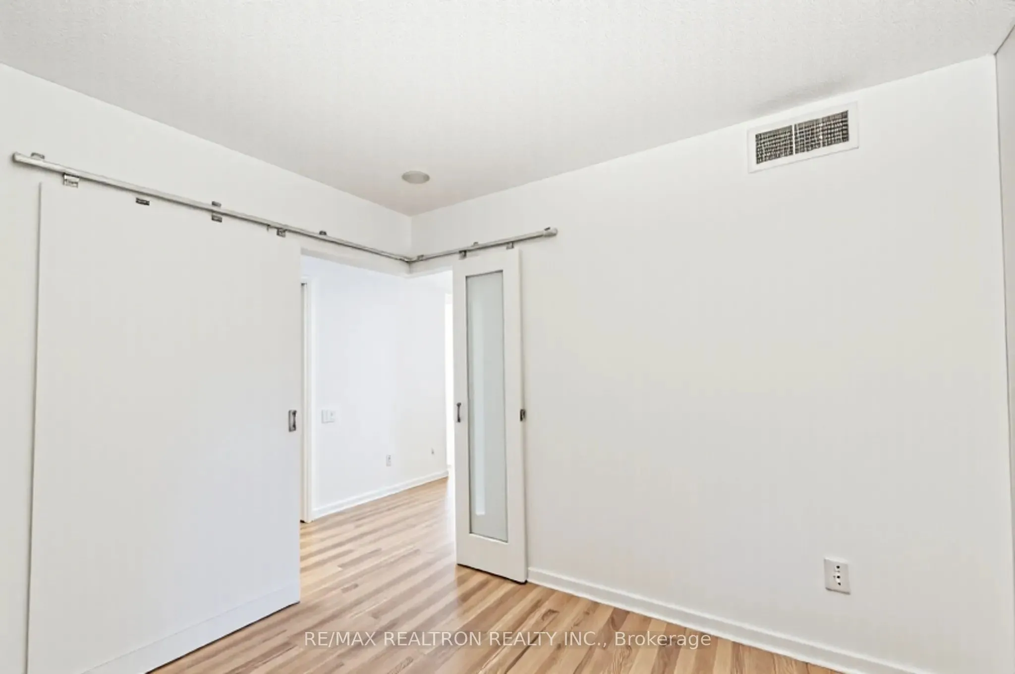 75 Dalhousie Street, #914