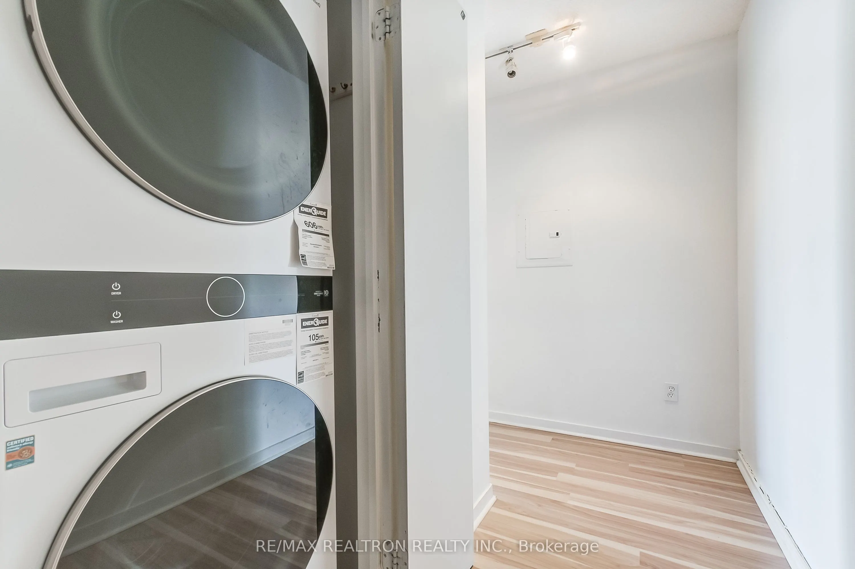 75 Dalhousie Street, #914