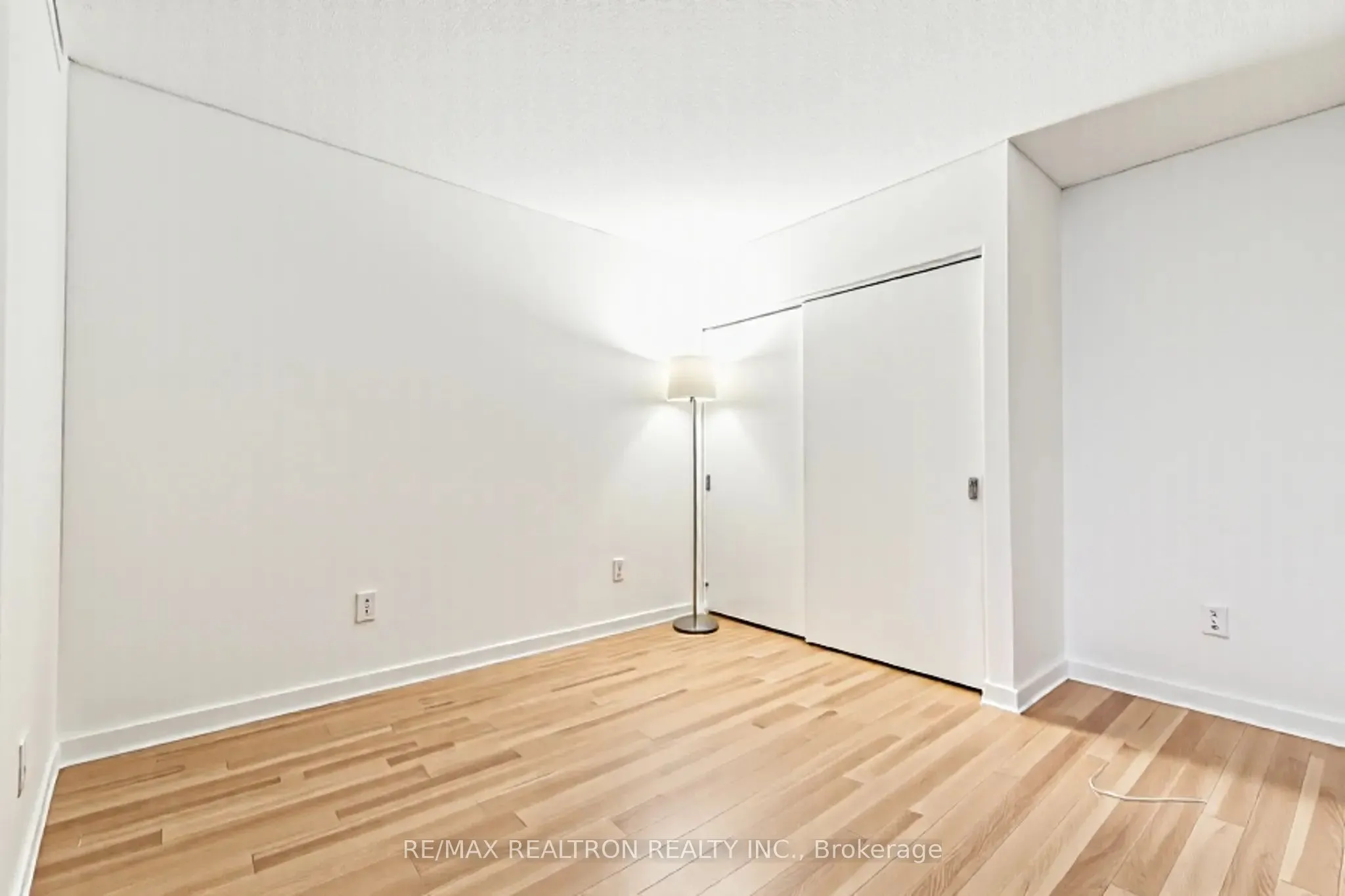 75 Dalhousie Street, #914