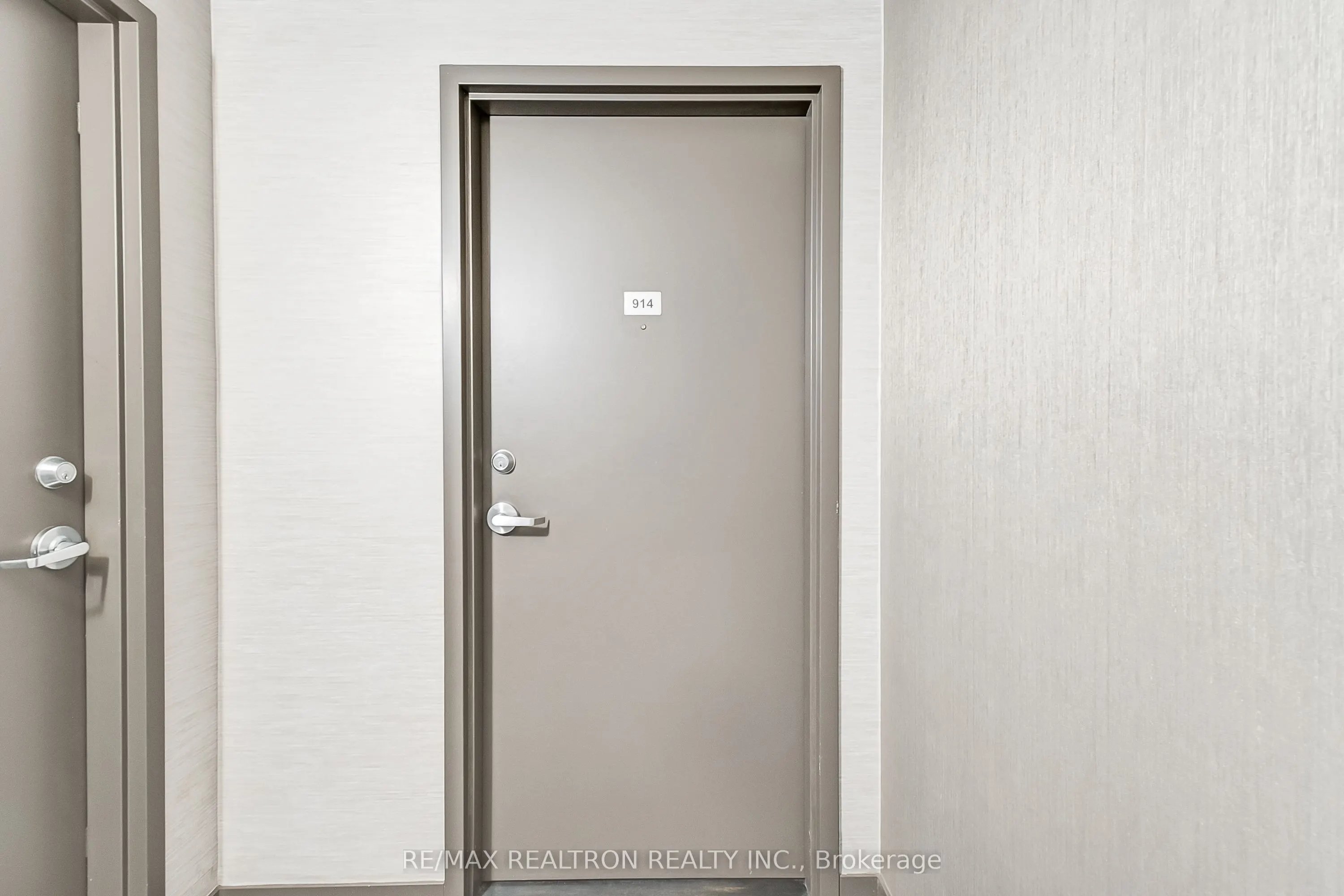 75 Dalhousie Street, #914