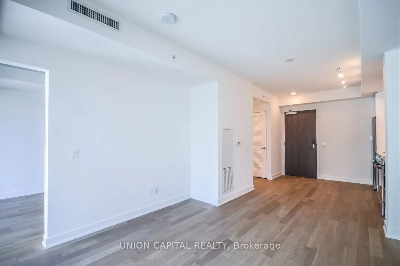 25 Richmond Street E, #1607