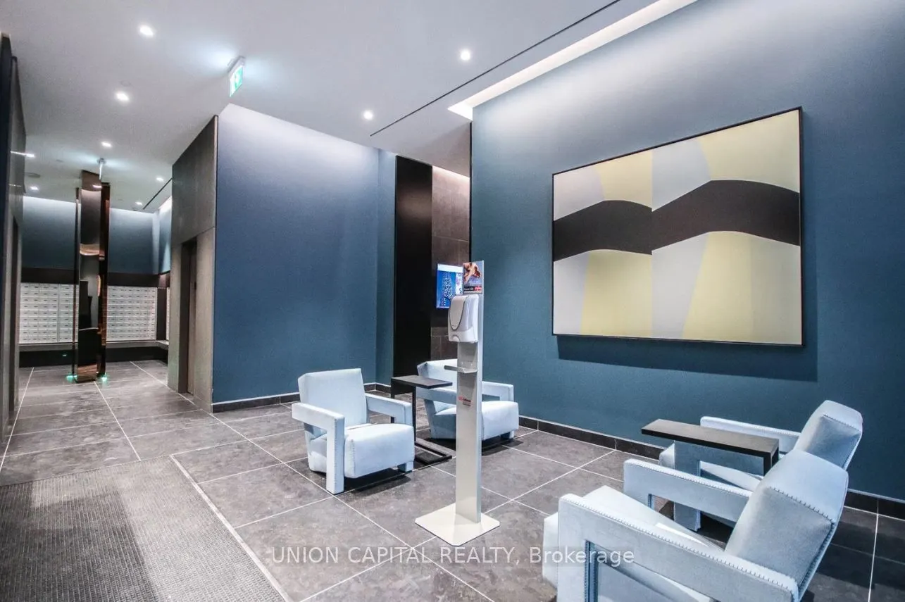 25 Richmond Street E, #1607