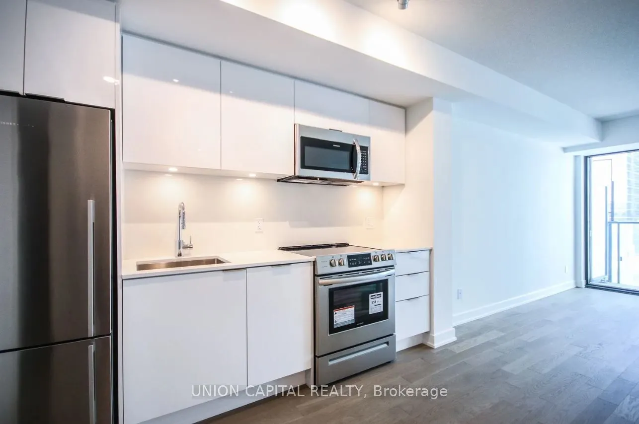 25 Richmond Street E, #1607