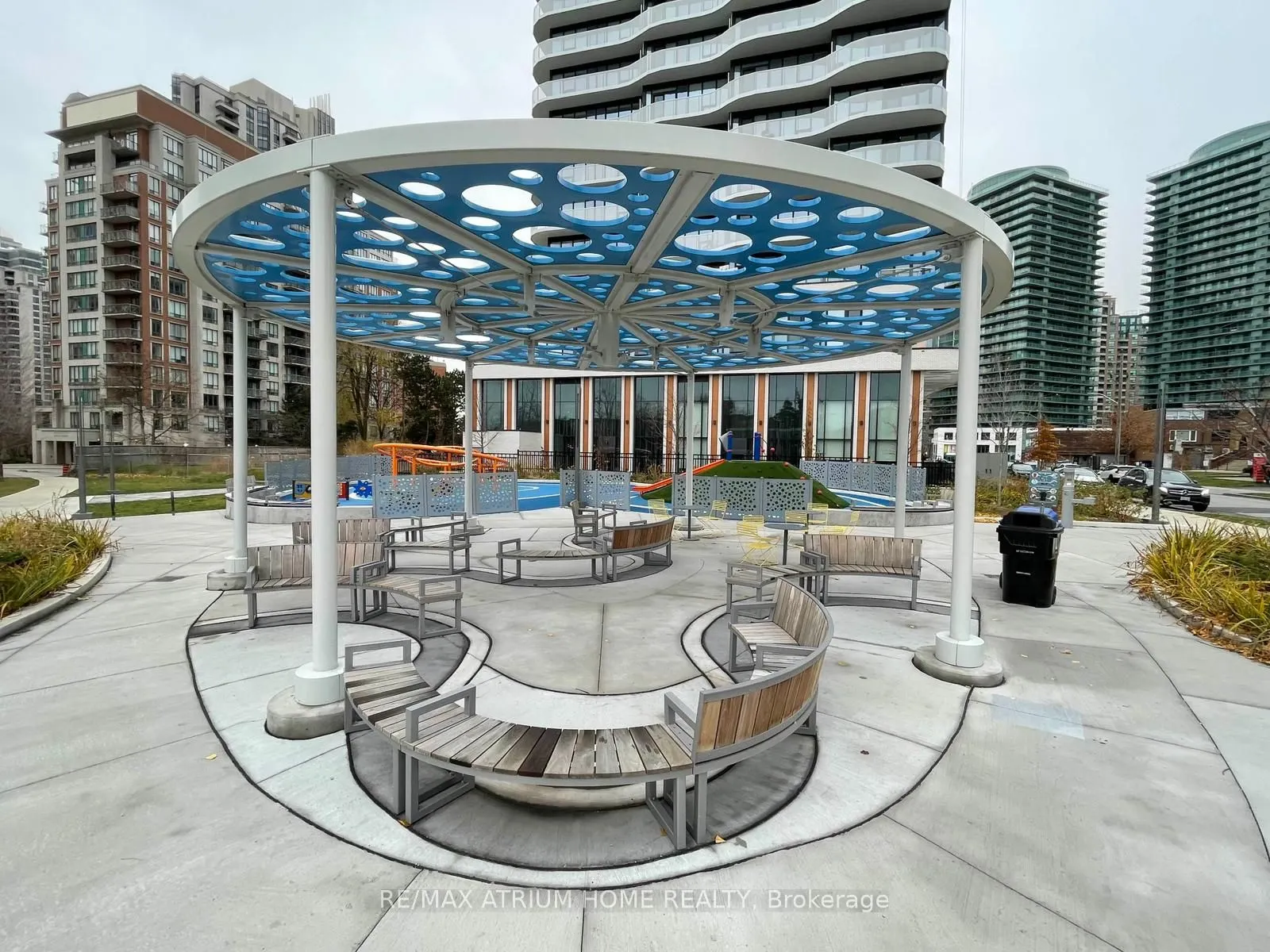 15 Holmes Avenue, #1902