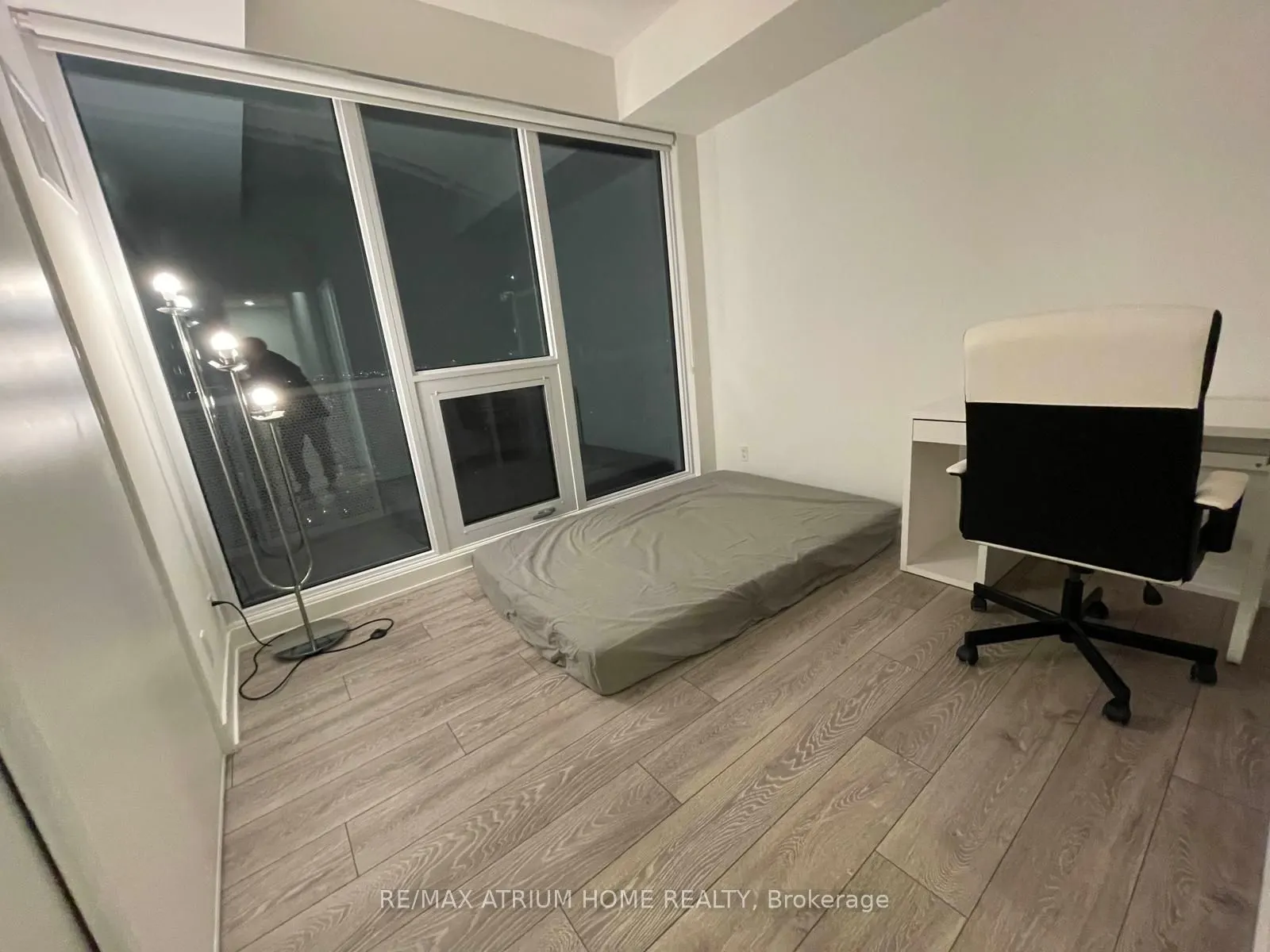 15 Holmes Avenue, #1902
