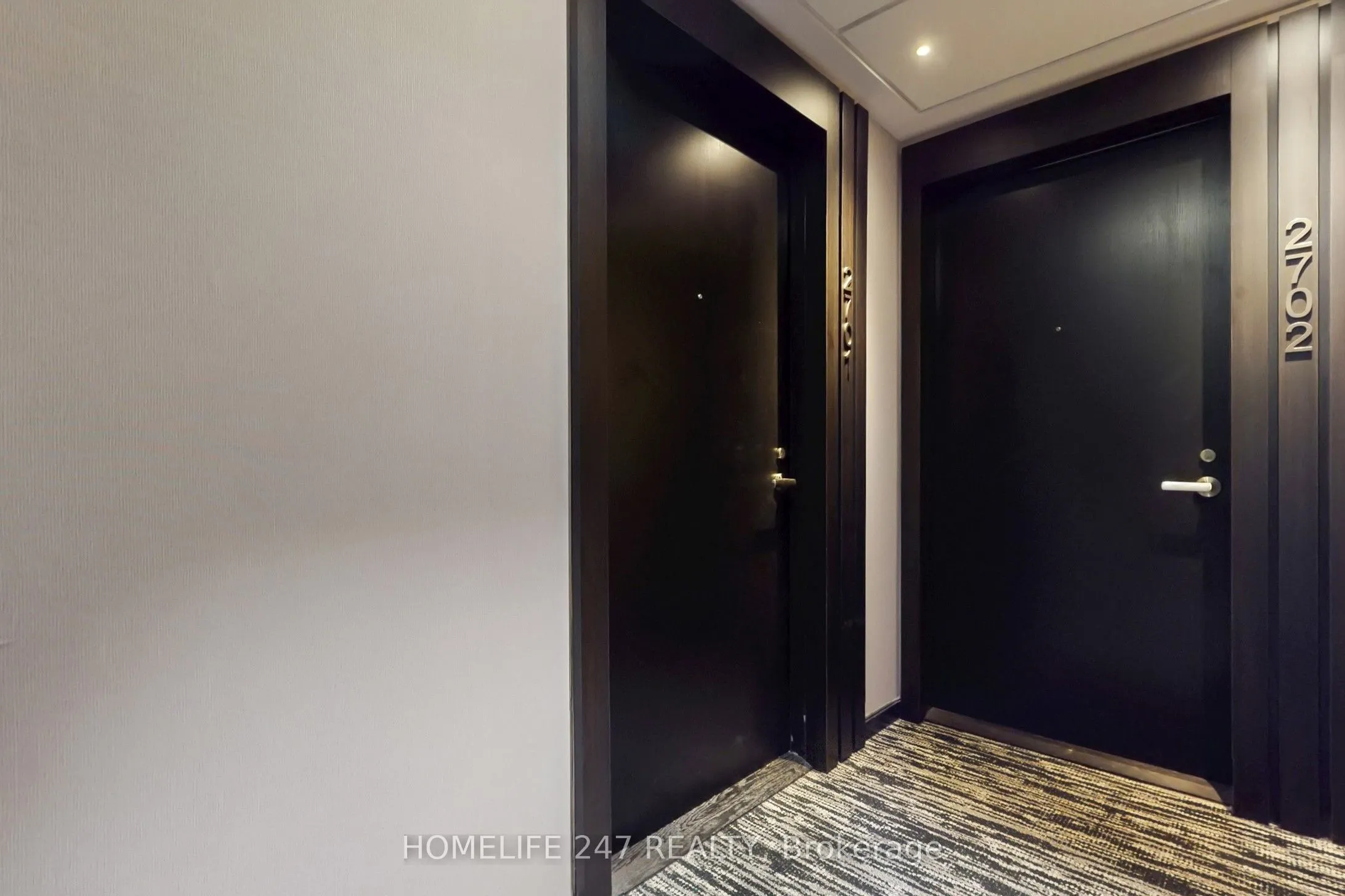 501 Yonge Street, #2701