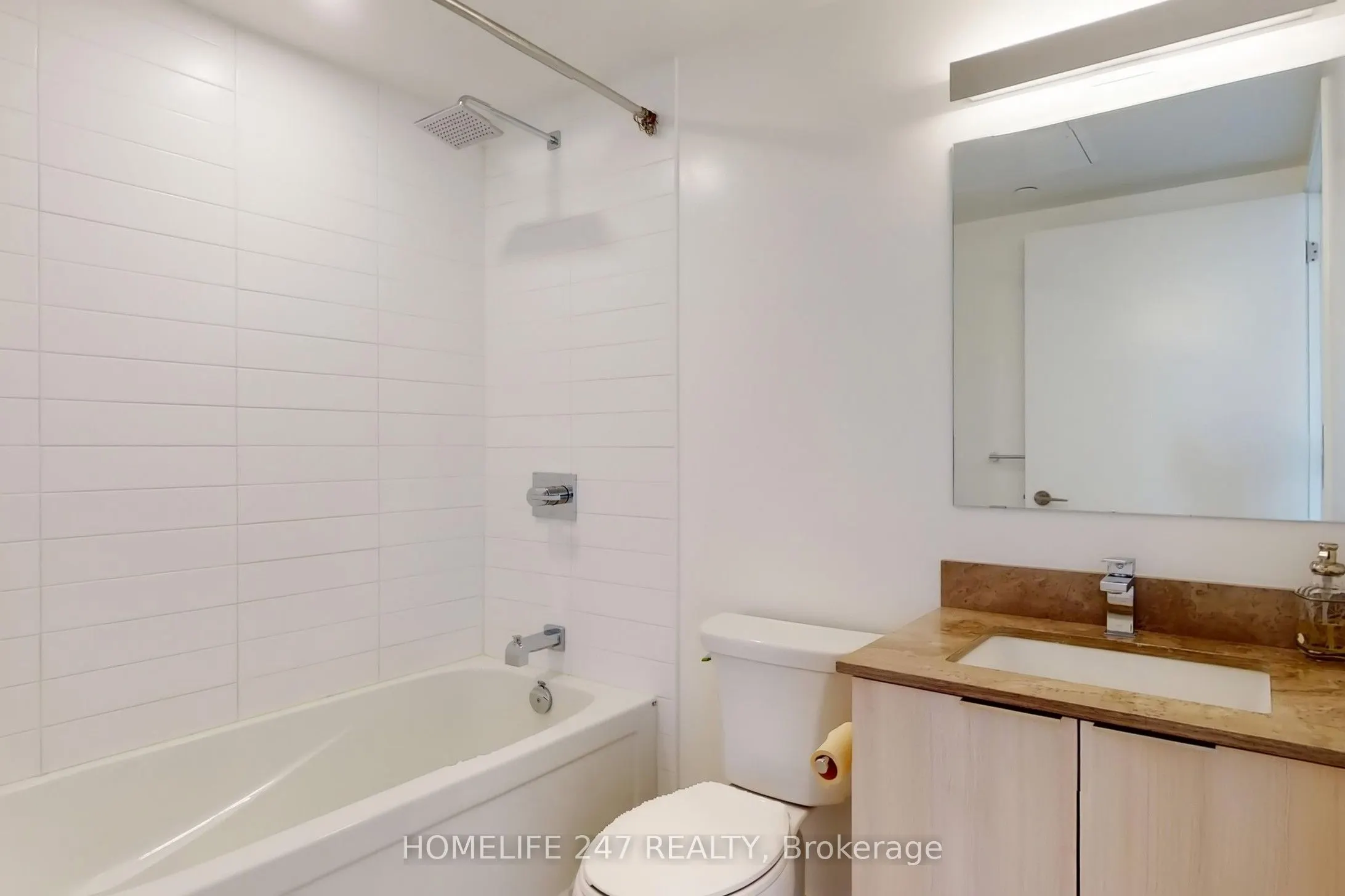 501 Yonge Street, #2701