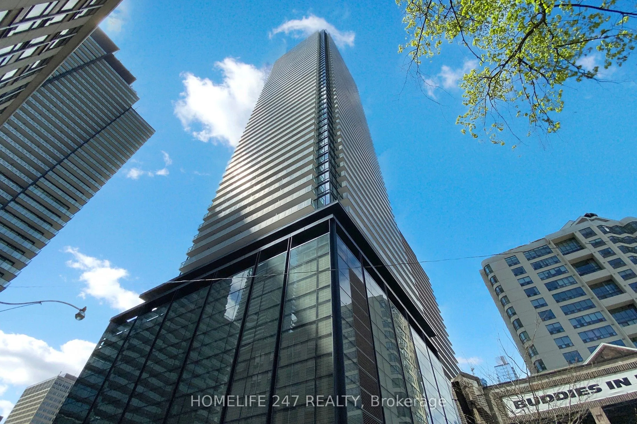501 Yonge Street, #2701
