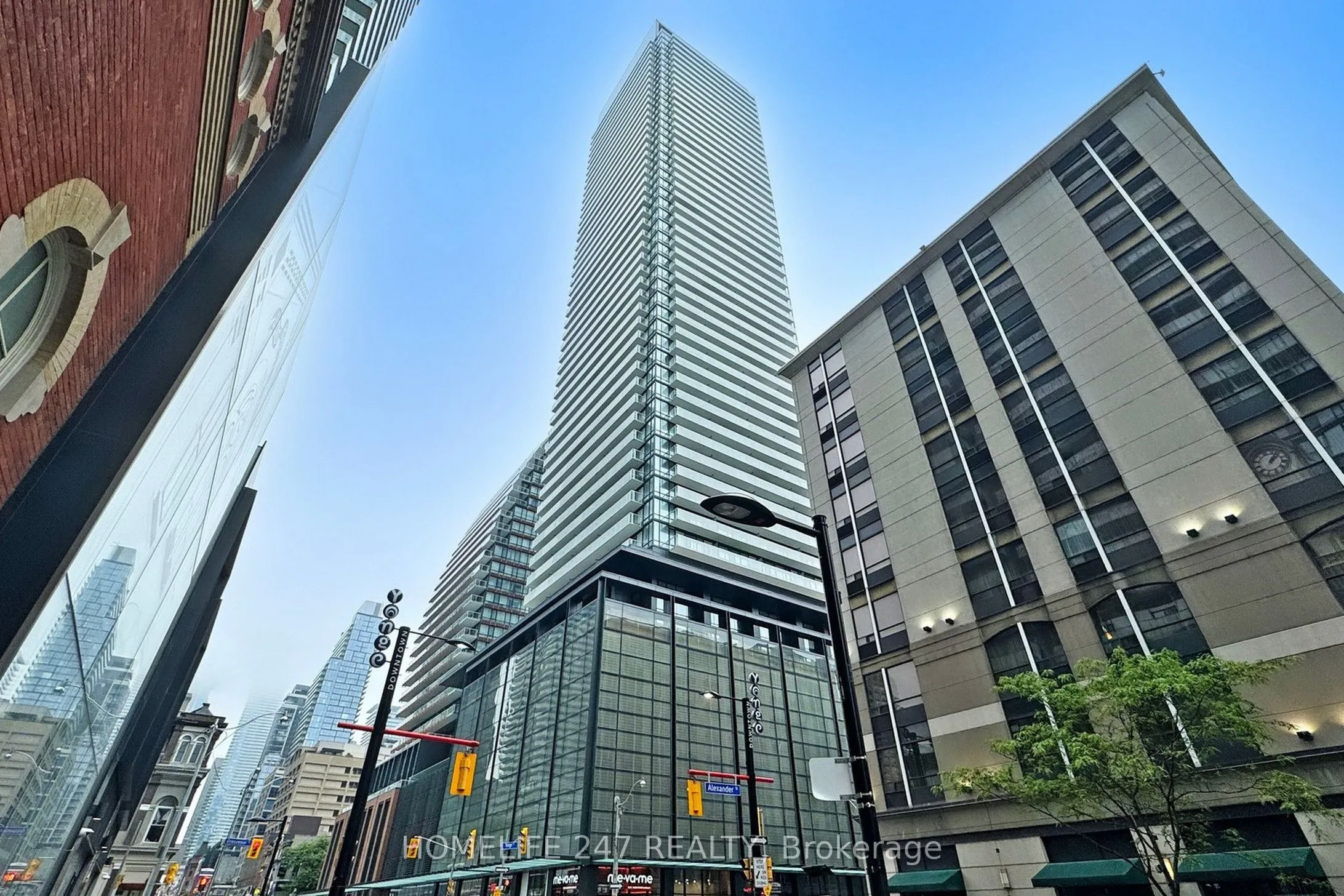 501 Yonge Street, #2701