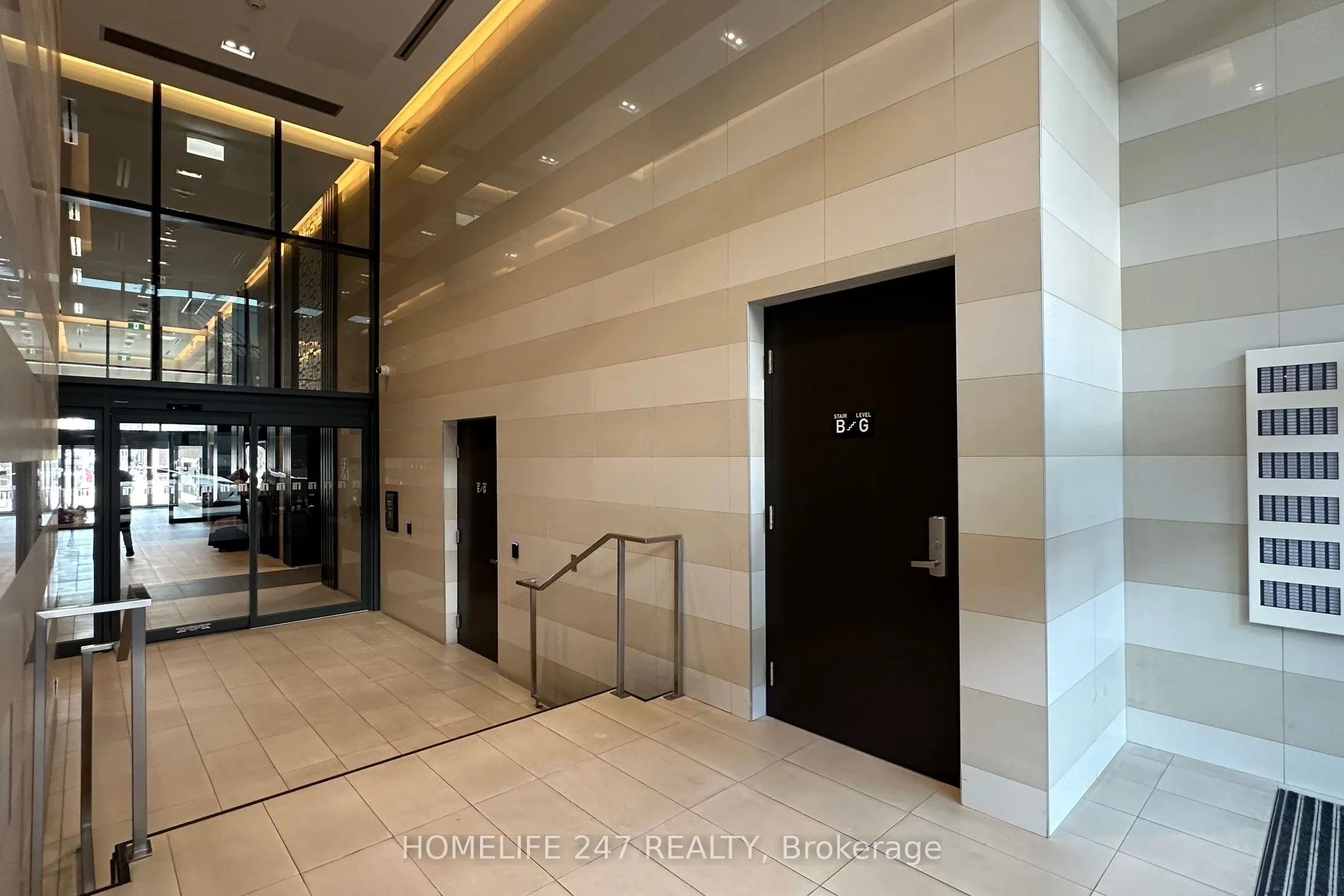 501 Yonge Street, #2701