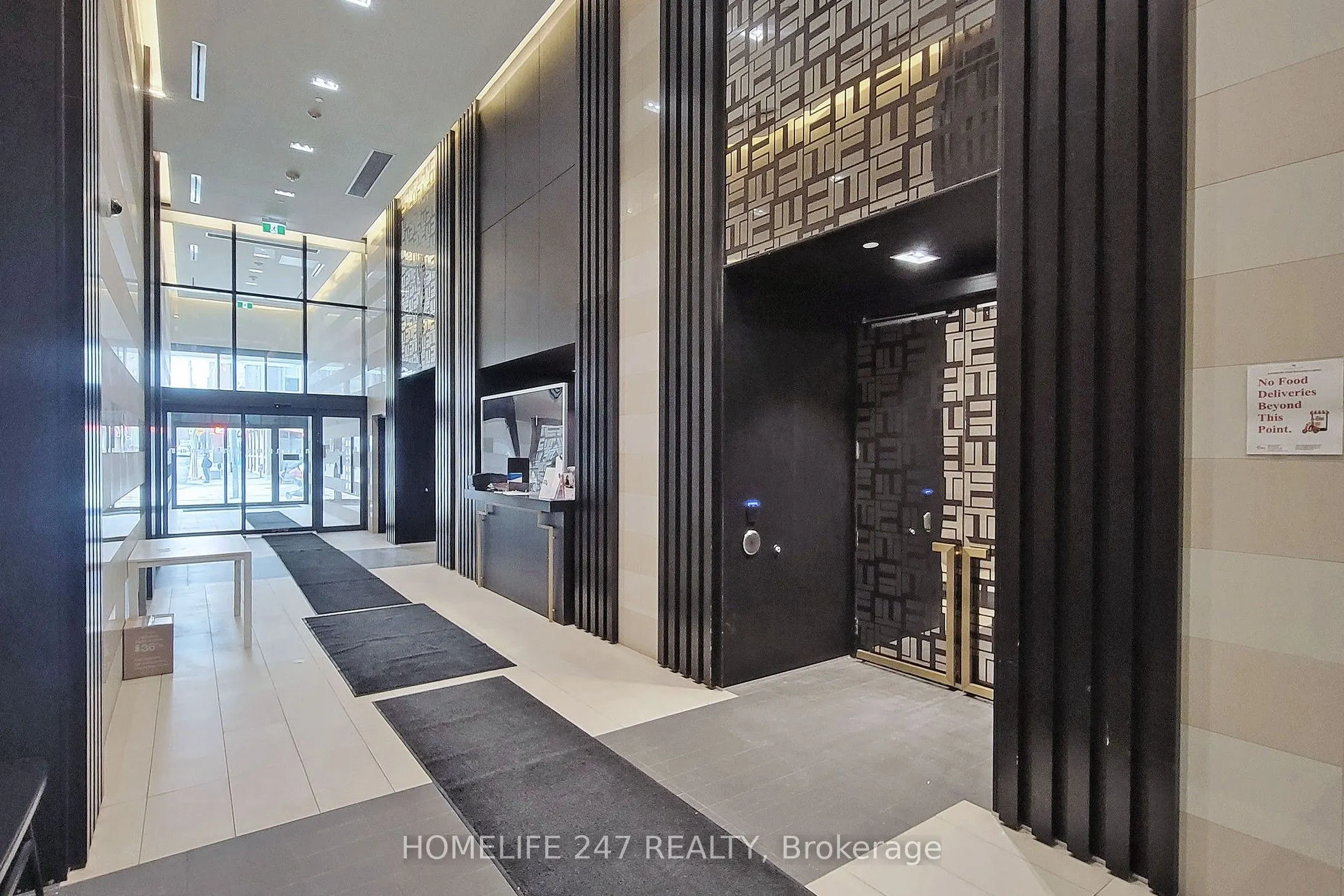 501 Yonge Street, #2701