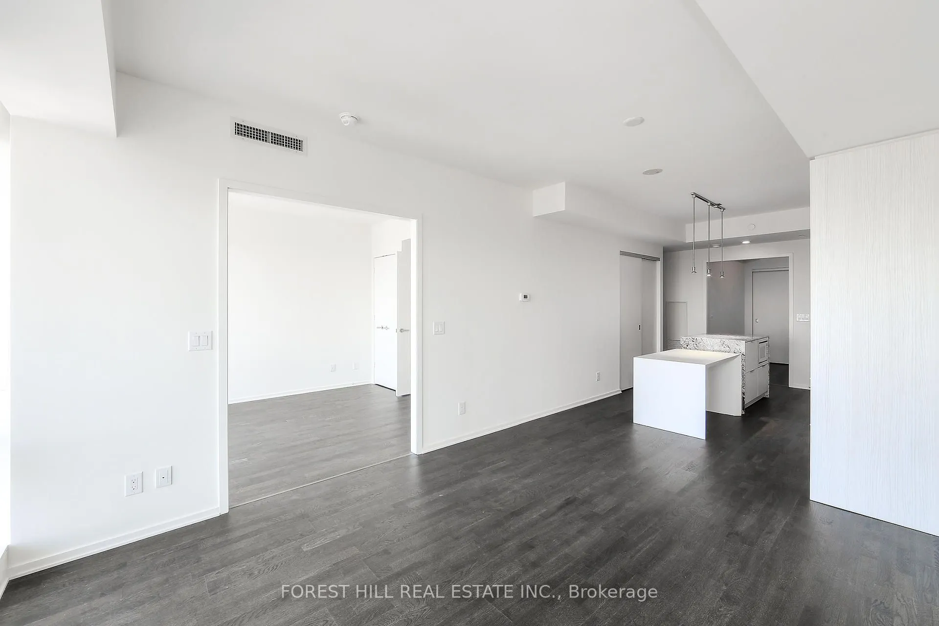 1 Bloor Street E, #6508