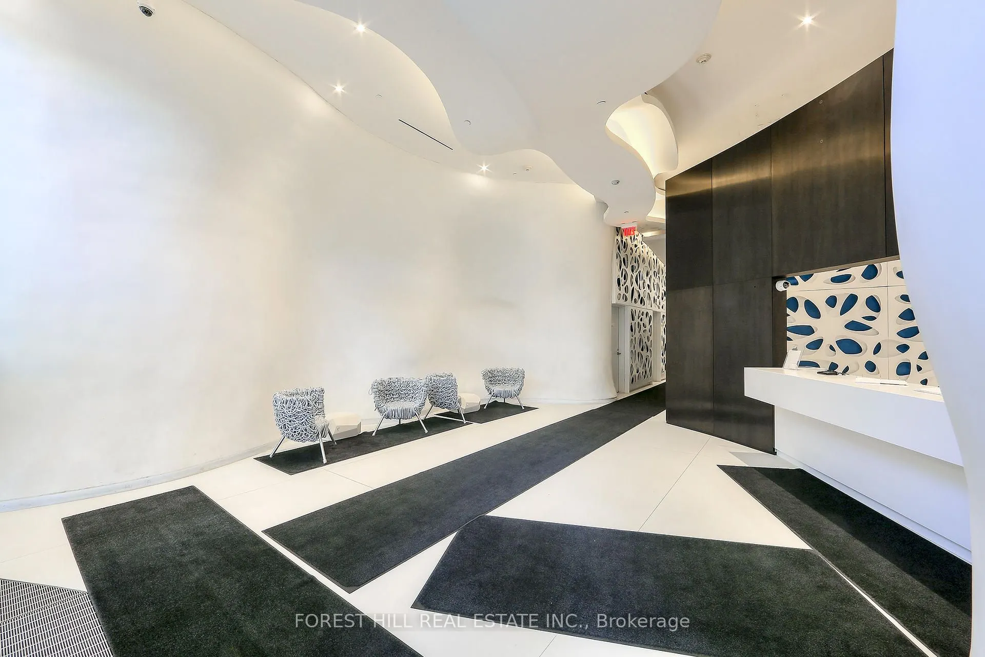 1 Bloor Street E, #6508