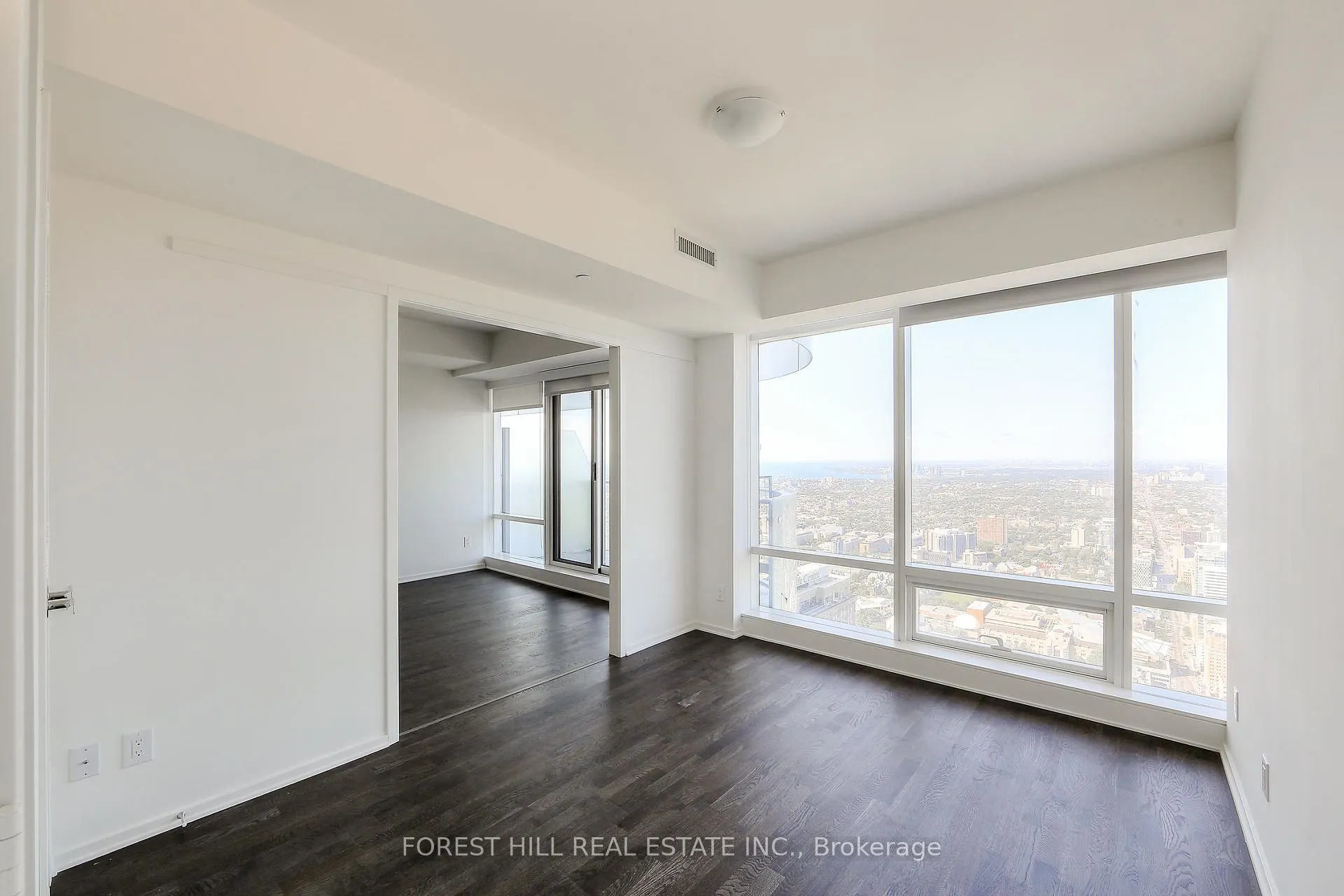 1 Bloor Street E, #6508