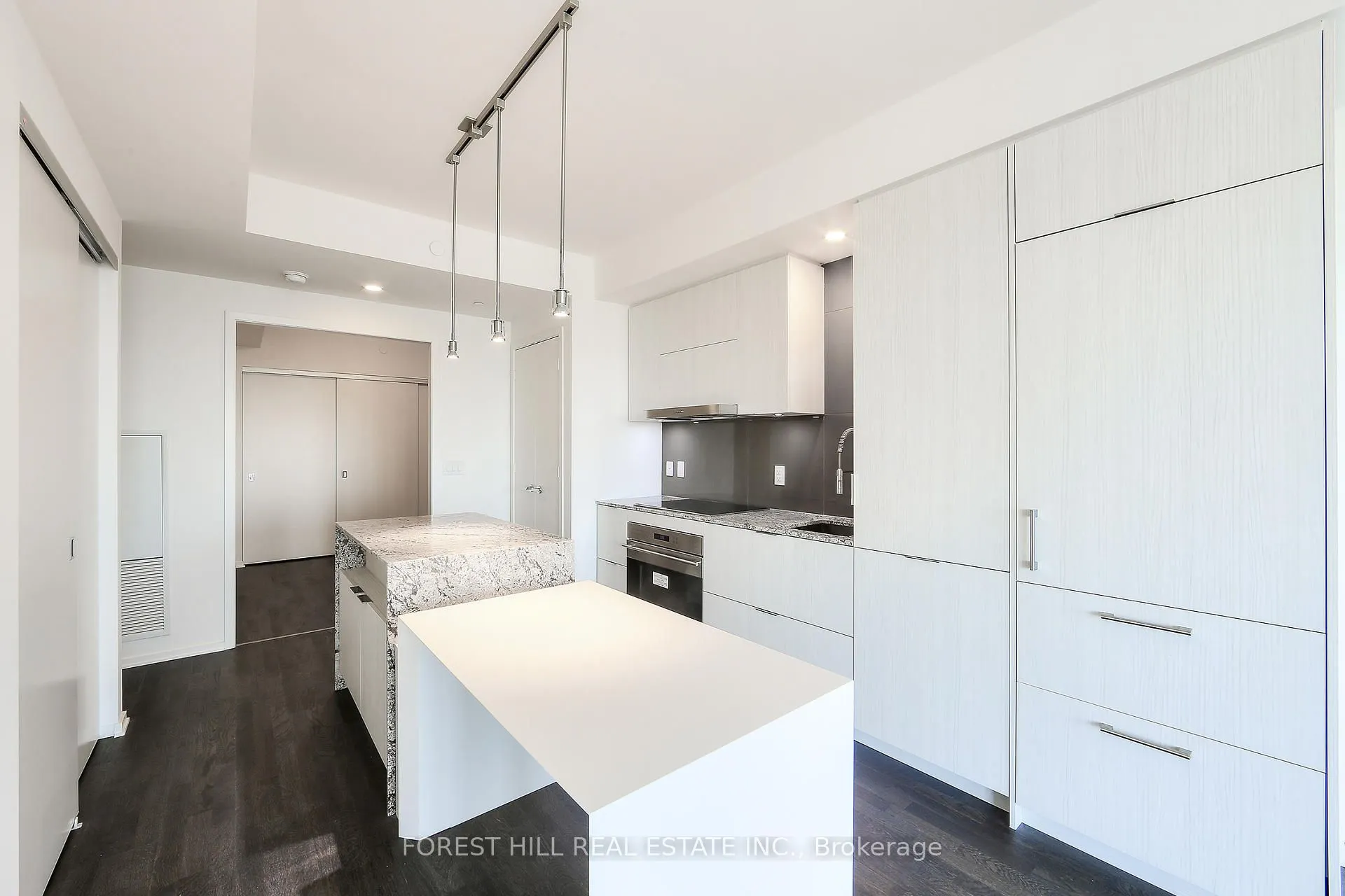 1 Bloor Street E, #6508