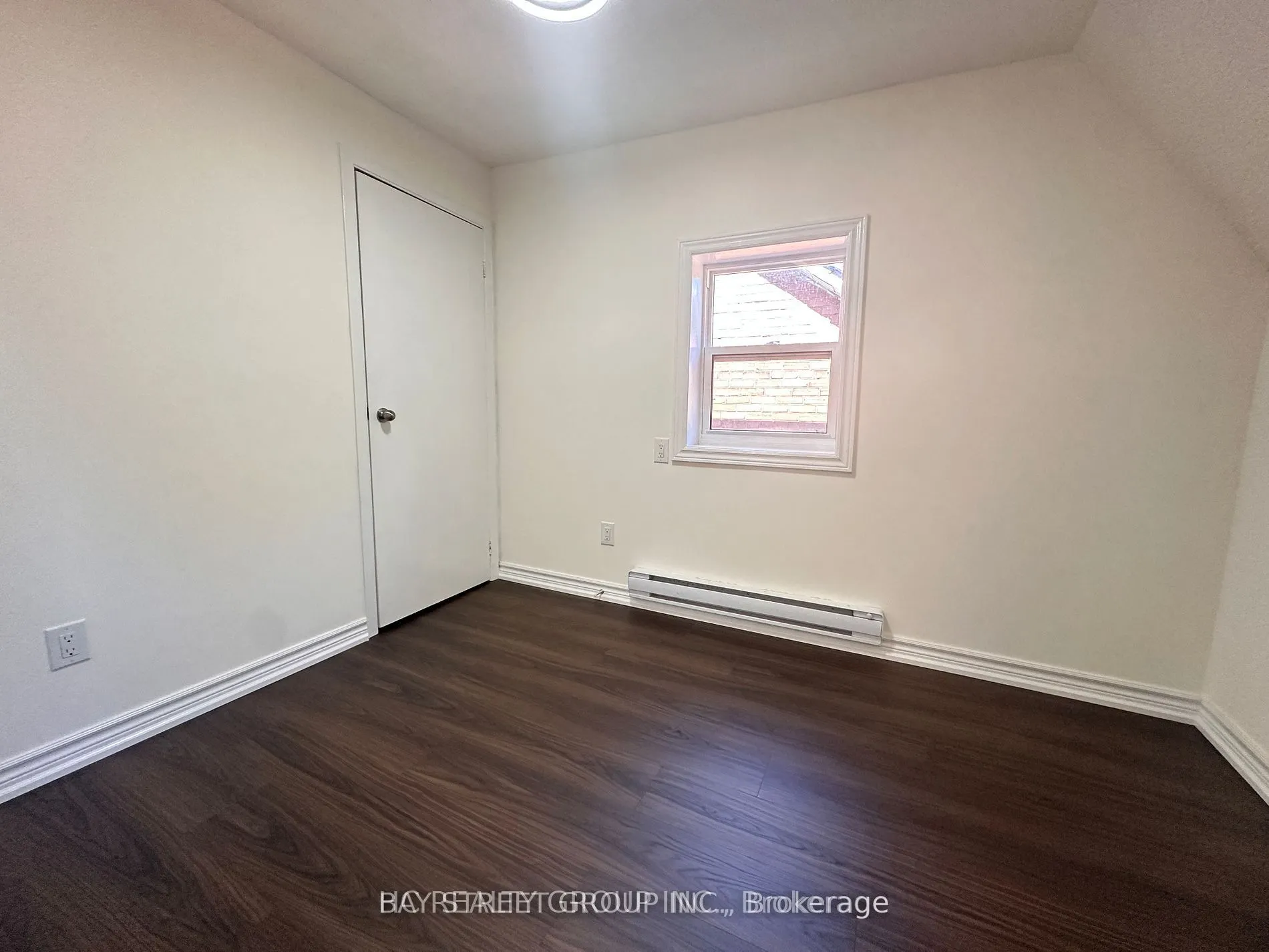 859 1/2 Bathurst Street, #Upper
