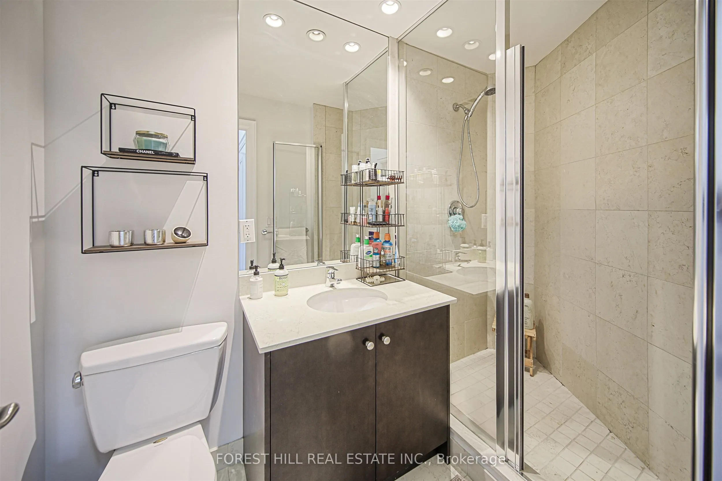 3 McAlpine Street, #501