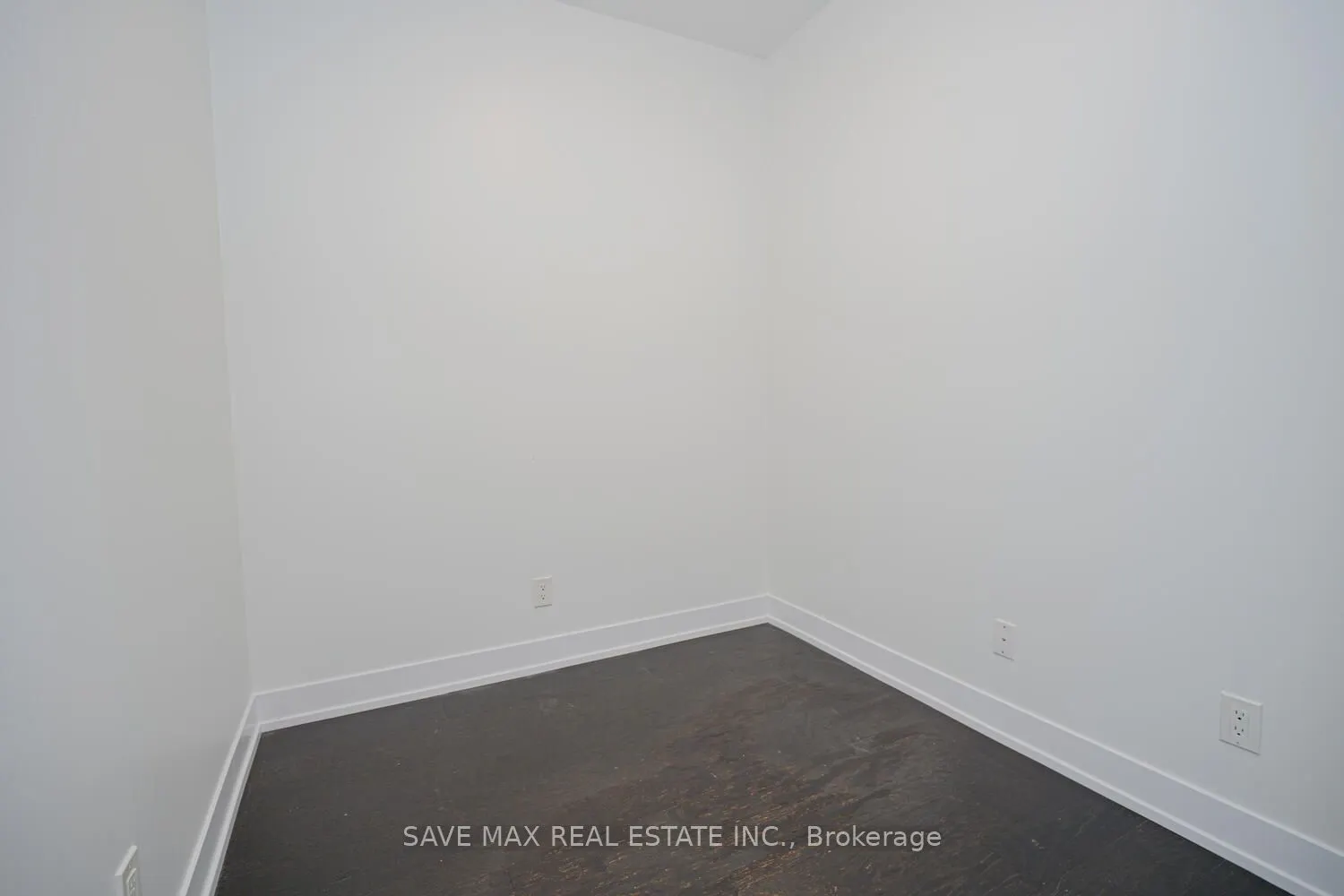 7 Kenaston Gardens E, #220