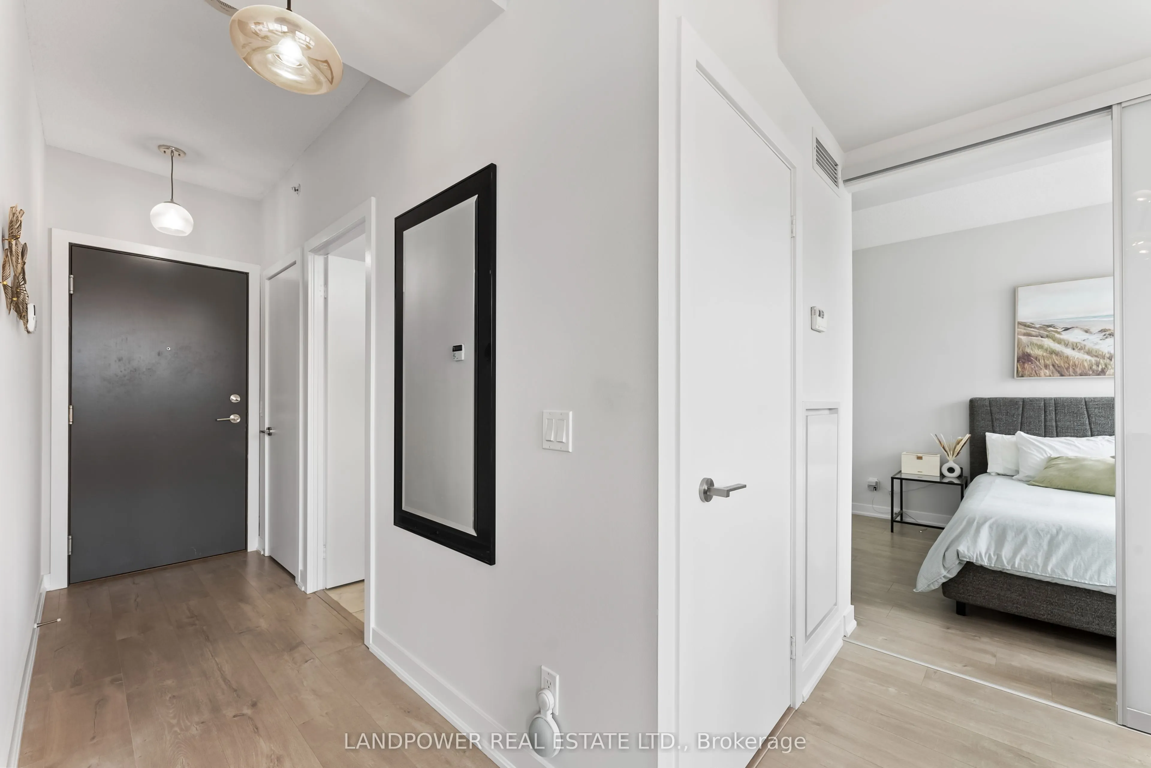 30 Nelson Street, #1708