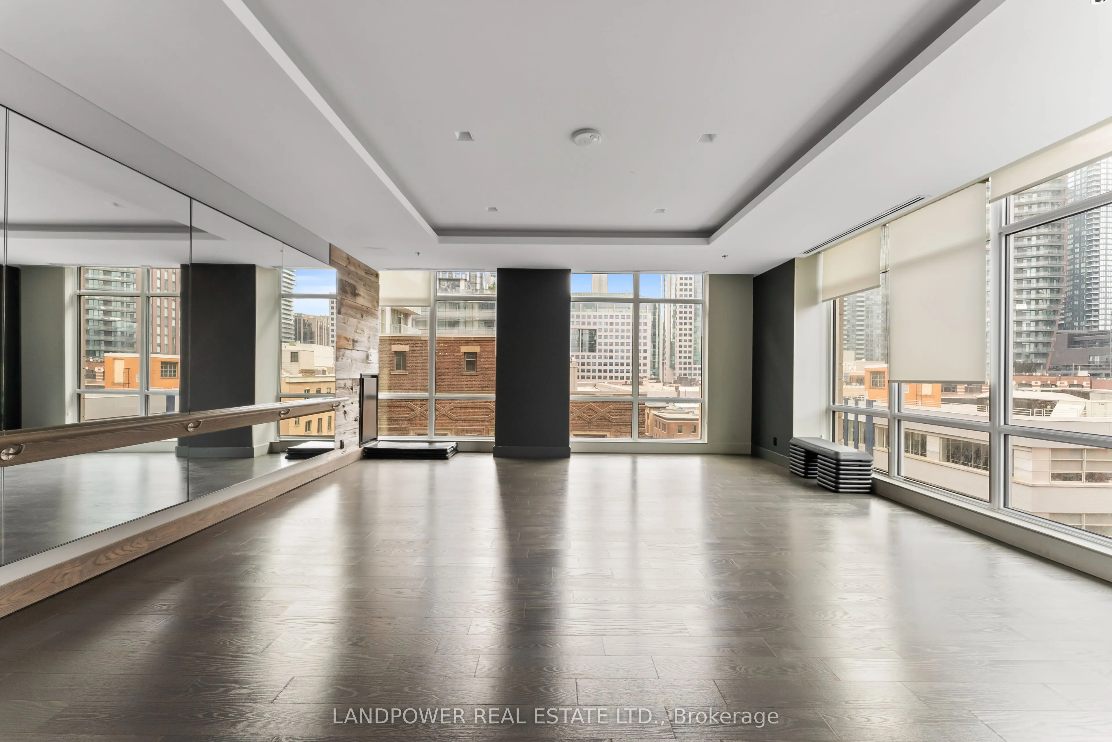 30 Nelson Street, #1708