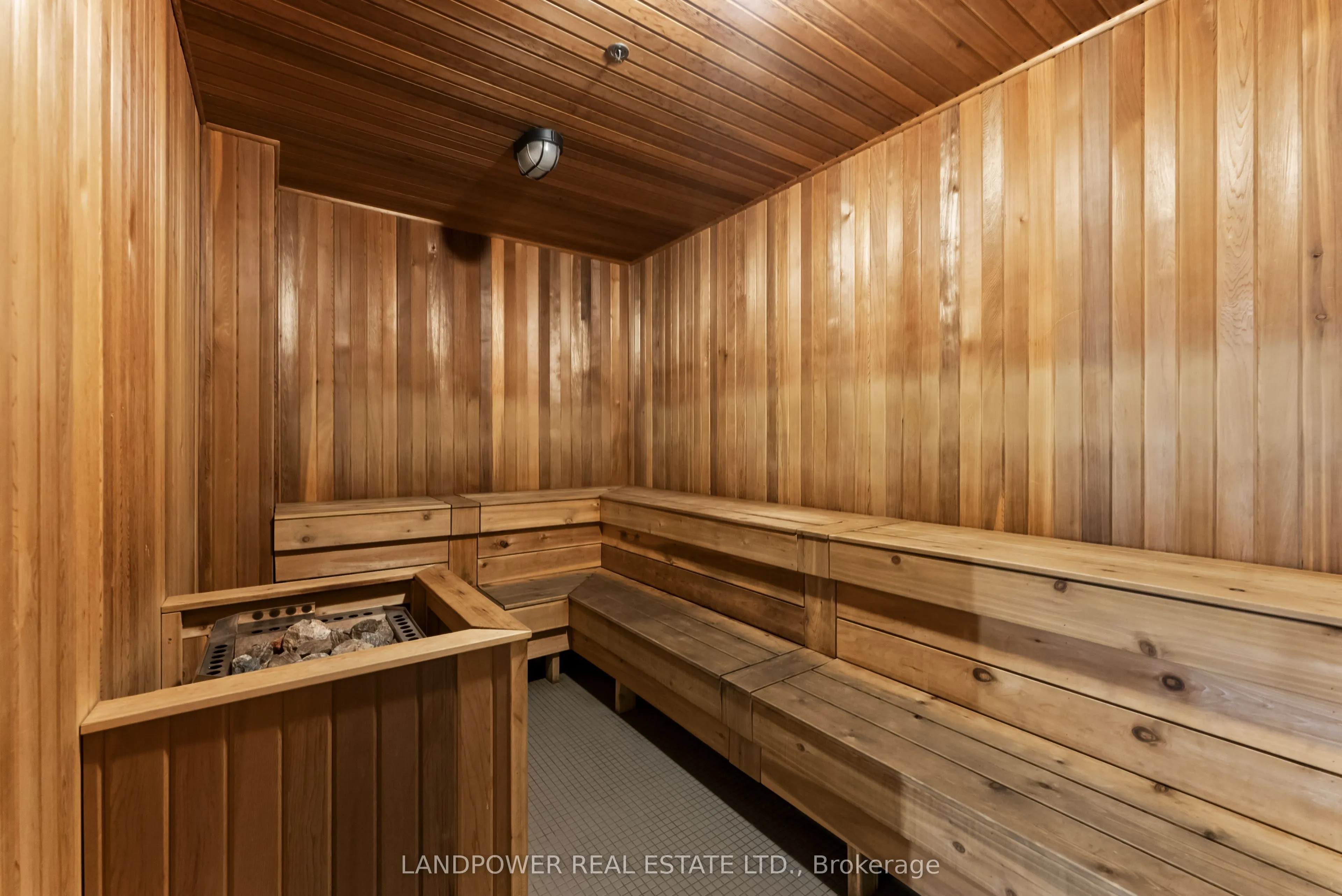 30 Nelson Street, #1708