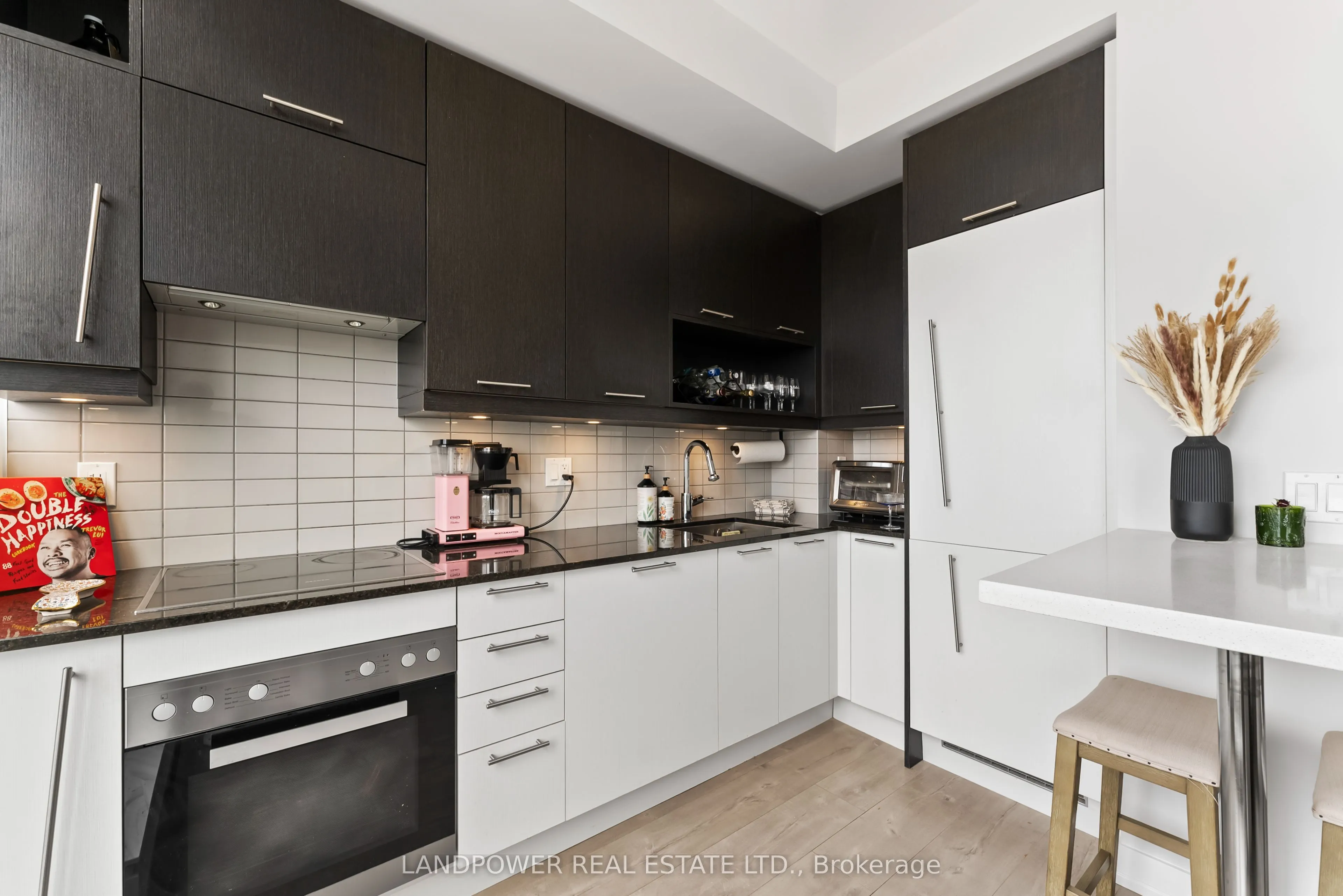 30 Nelson Street, #1708