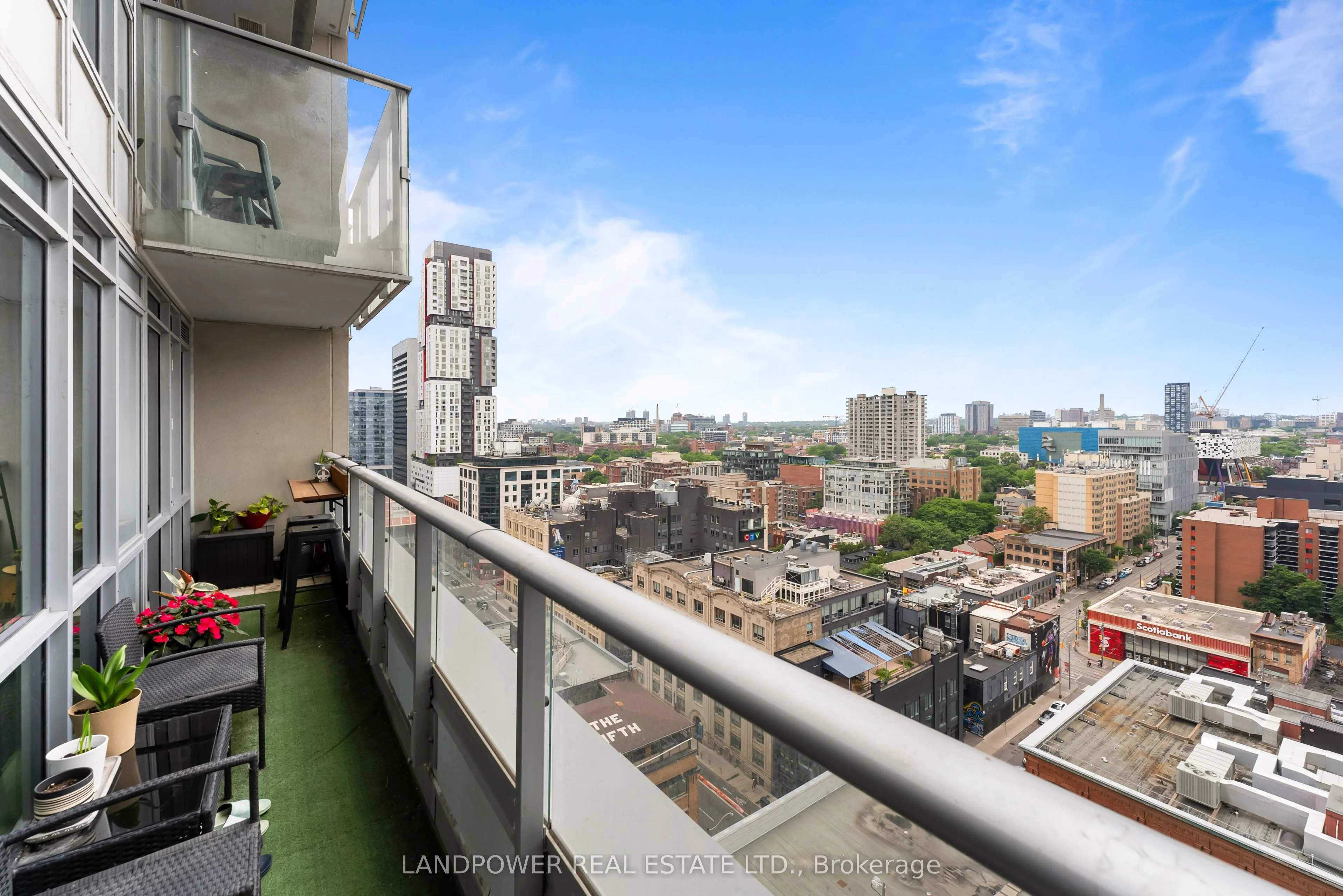 30 Nelson Street, #1708