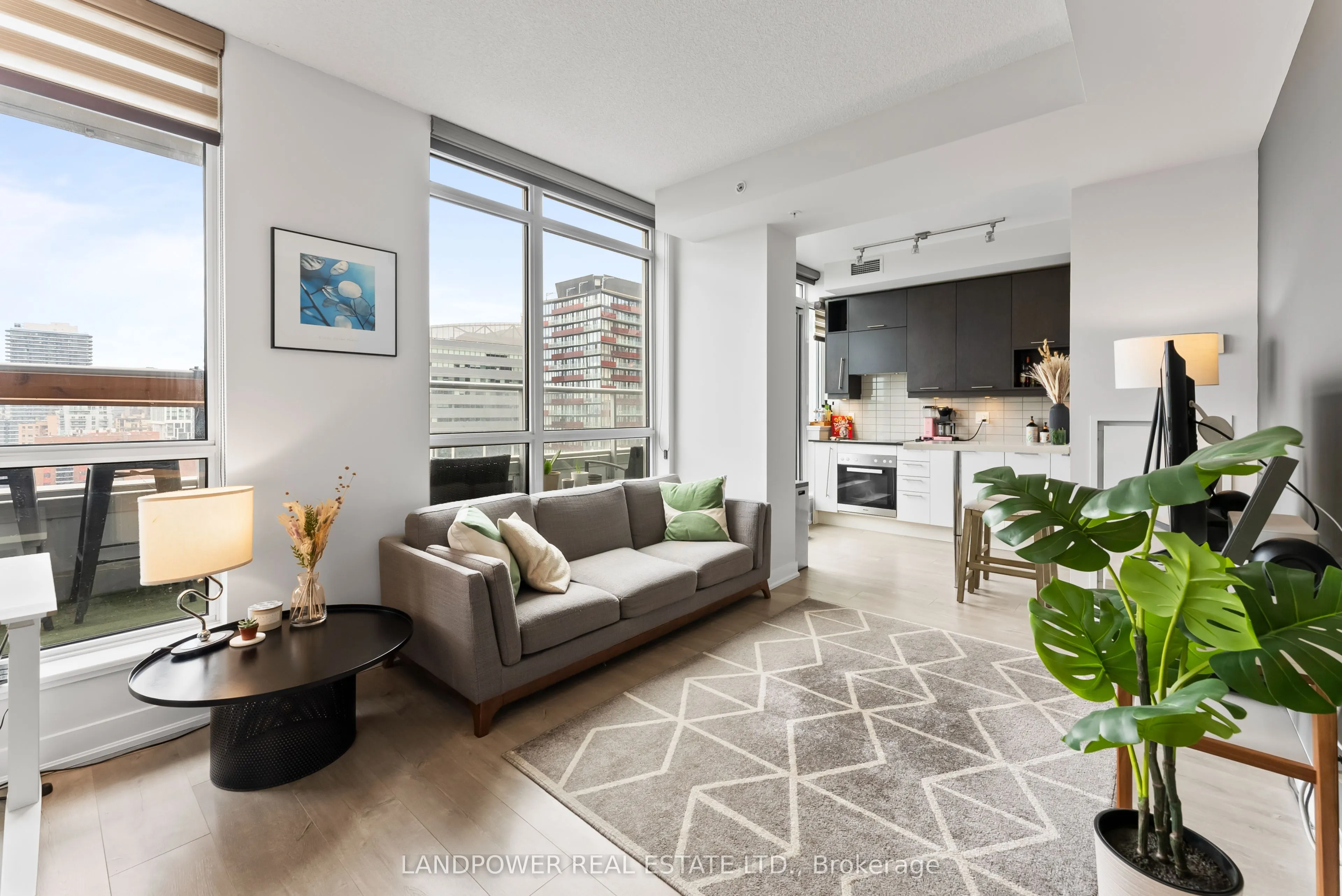 30 Nelson Street, #1708
