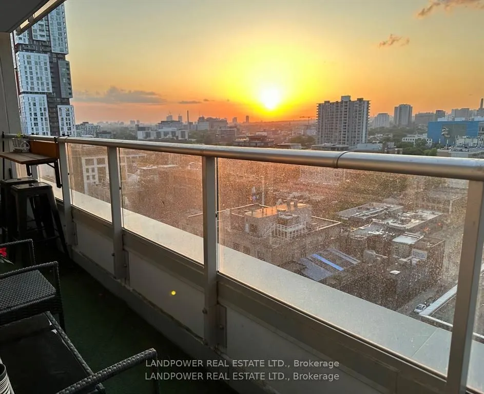 30 Nelson Street, #1708