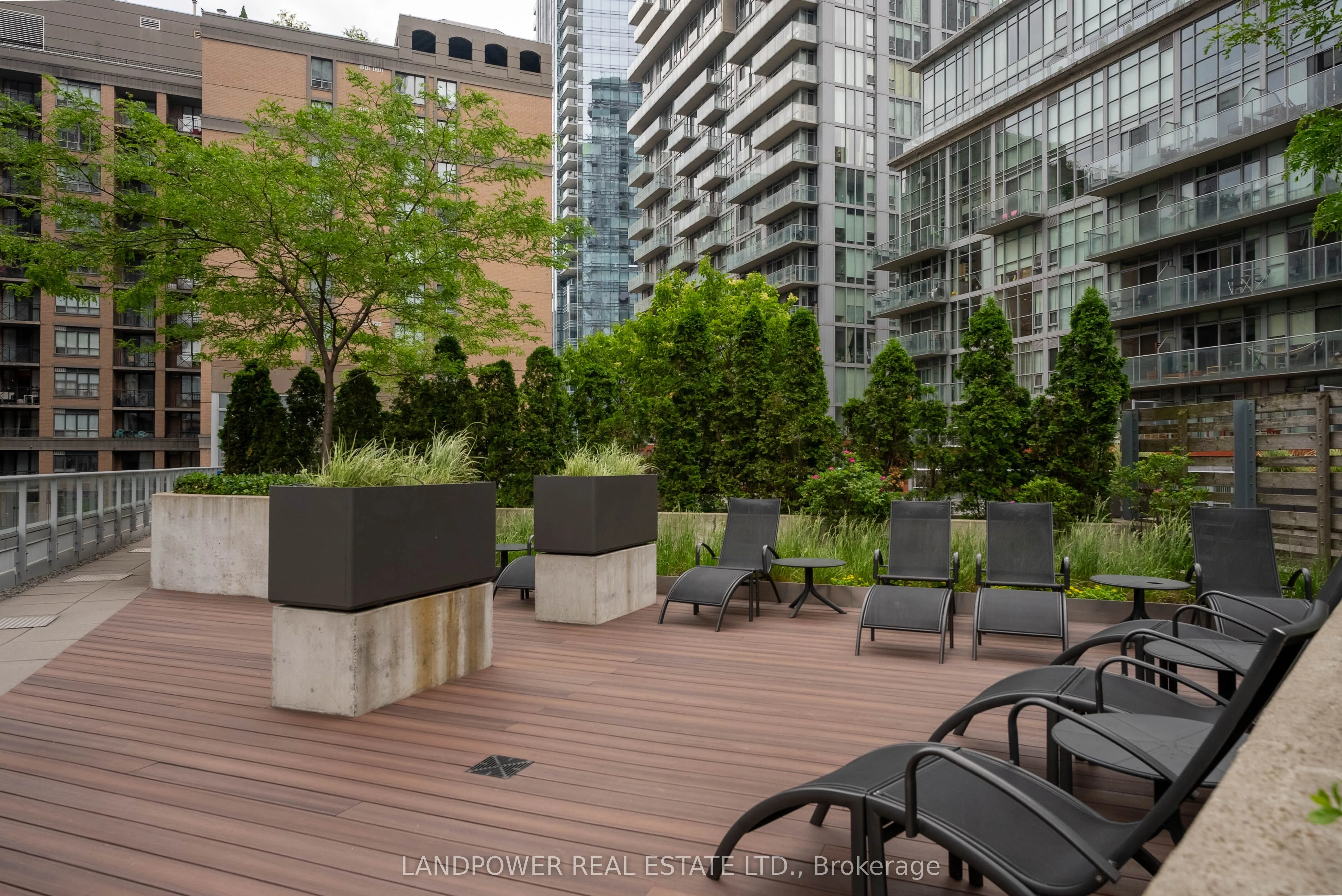 30 Nelson Street, #1708