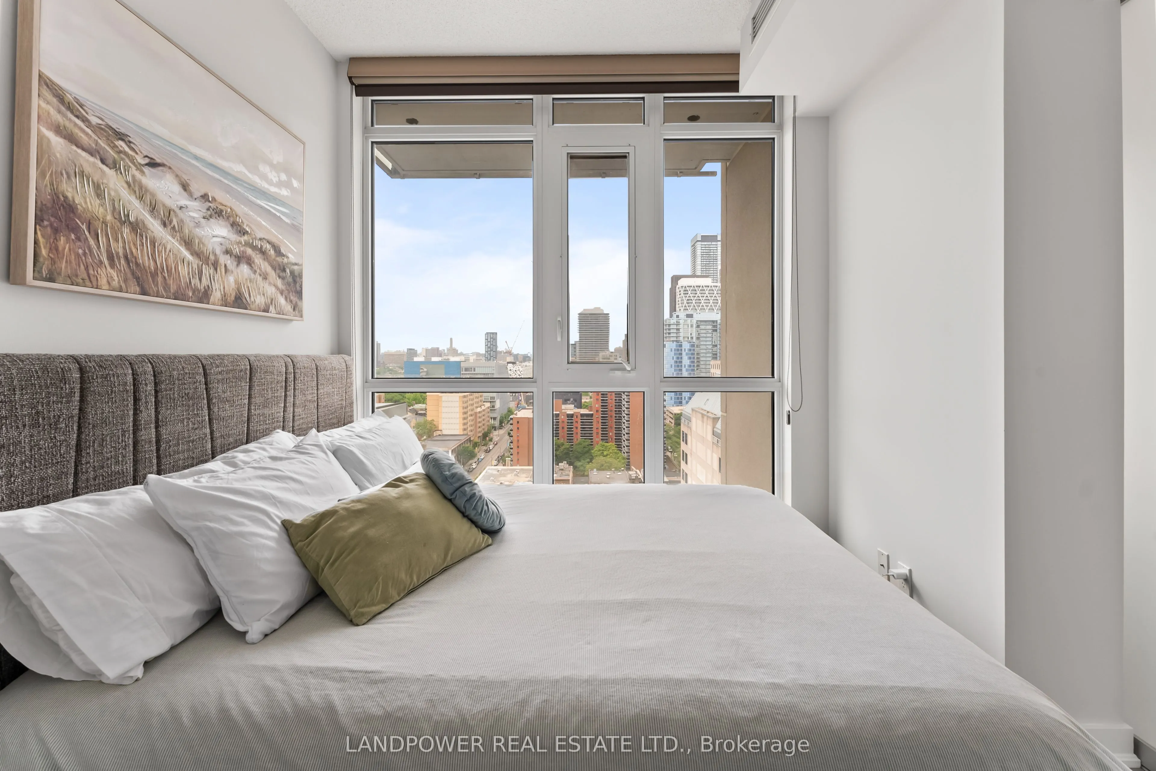 30 Nelson Street, #1708