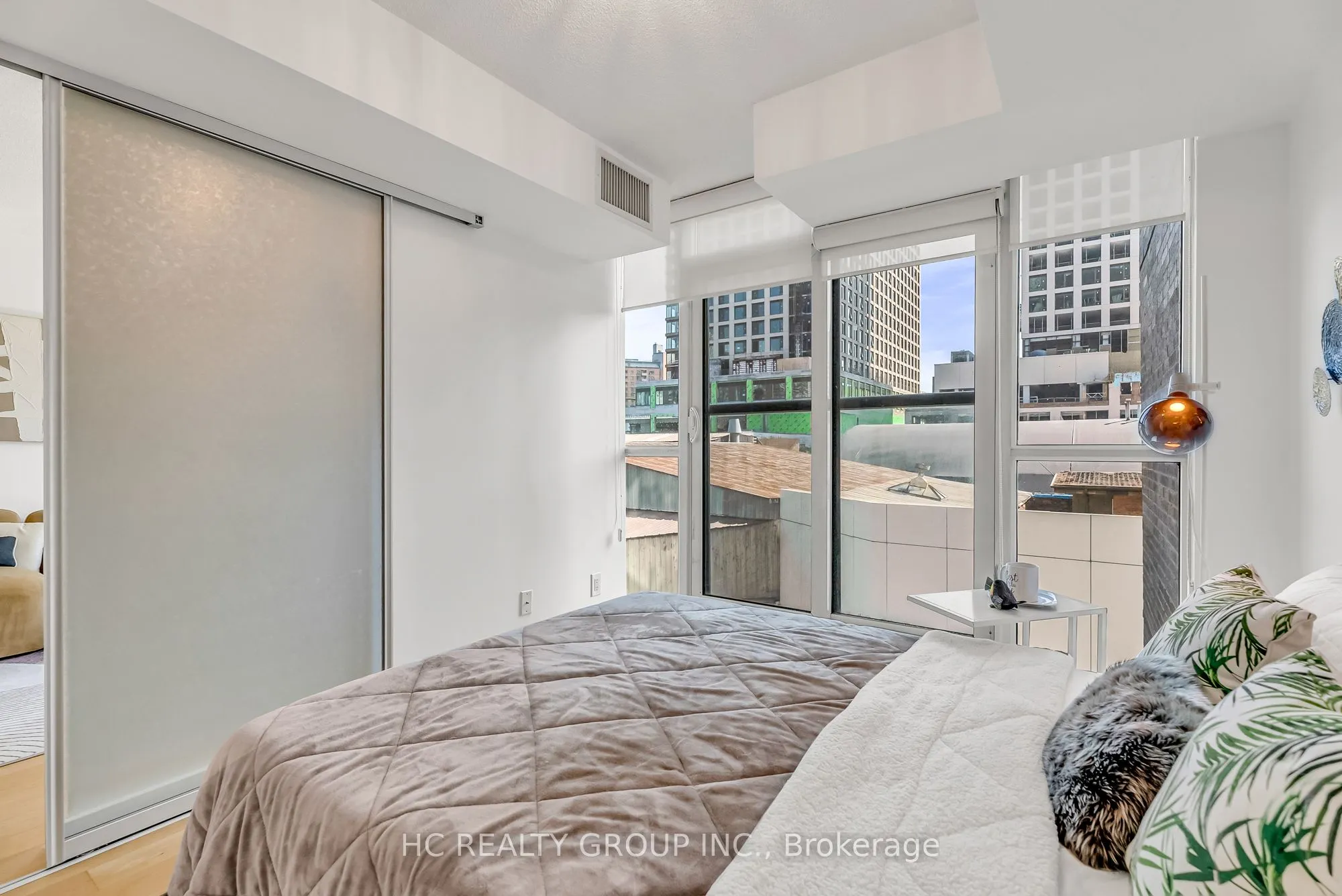 320 Richmond Street E, #322