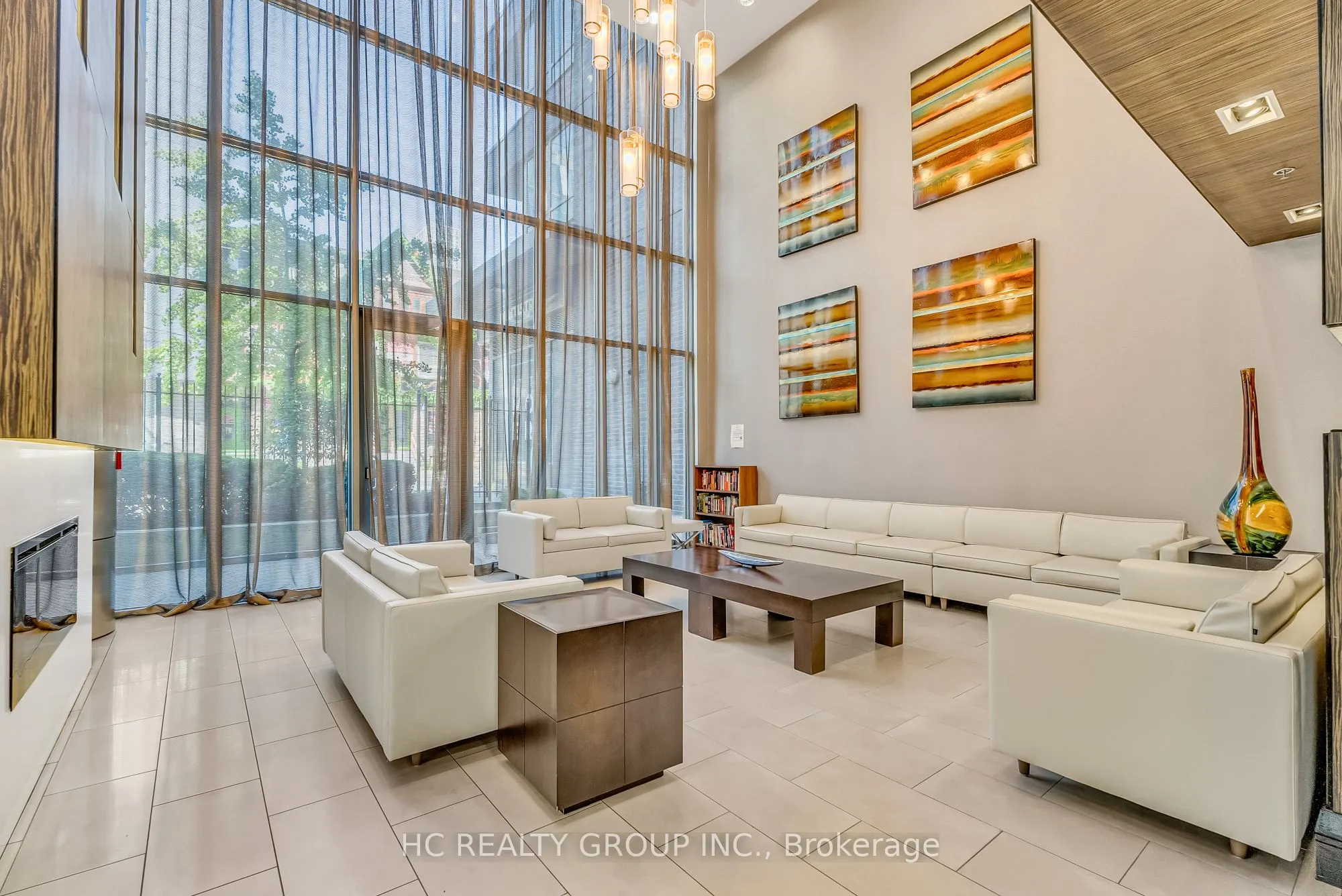 320 Richmond Street E, #322