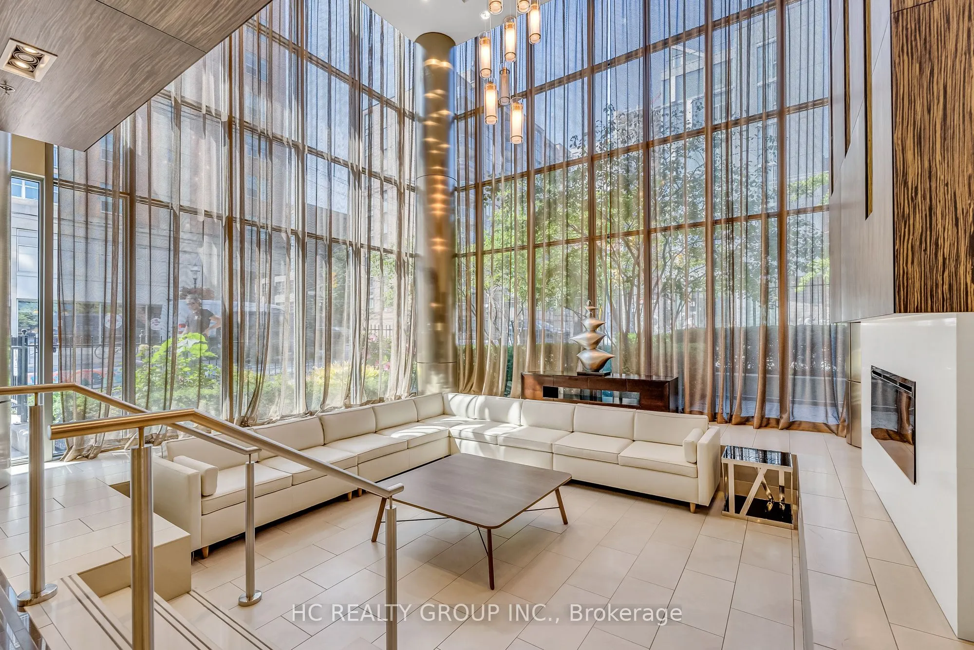 320 Richmond Street E, #322