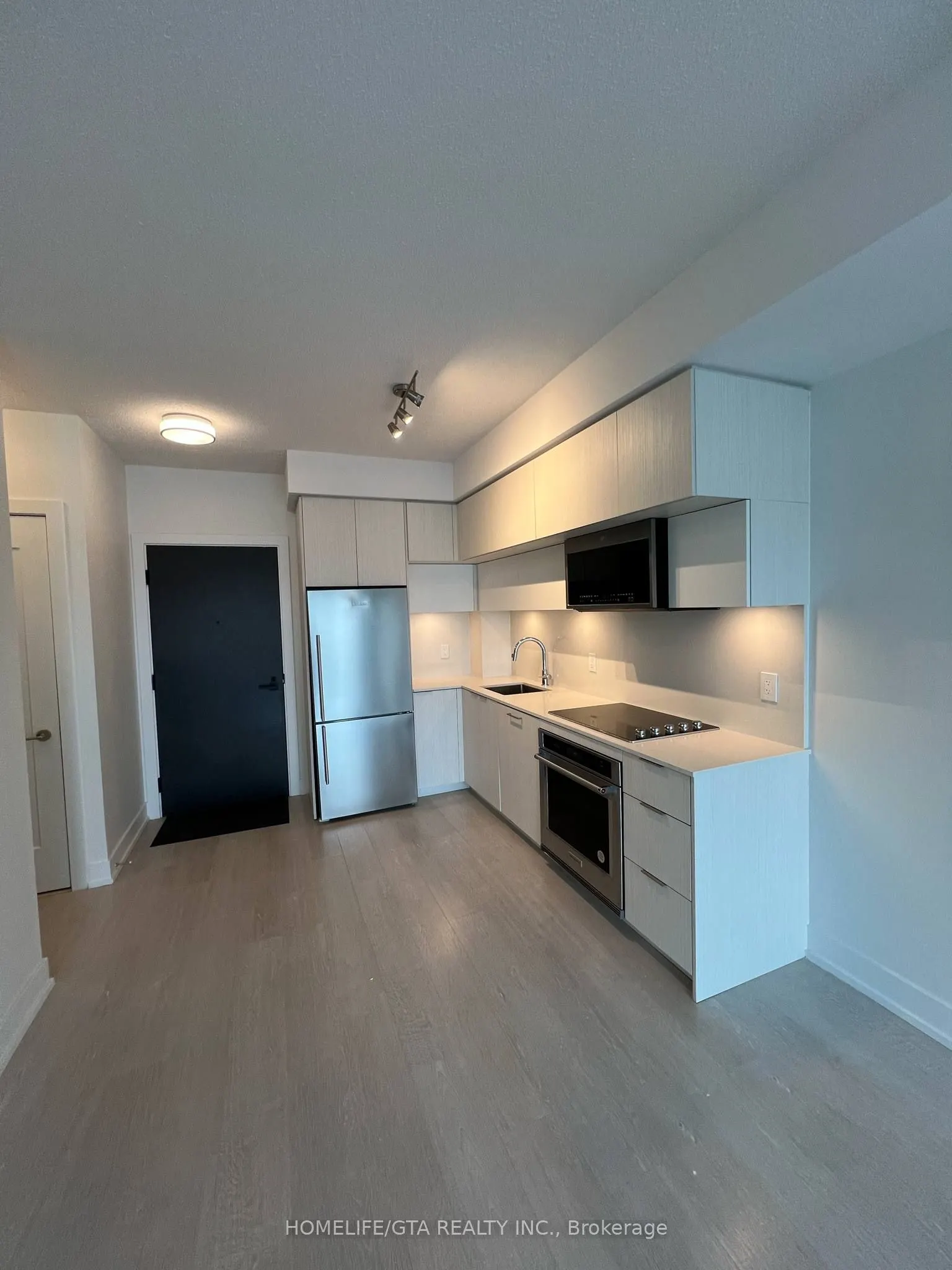 25 Adra Grado Way, #909