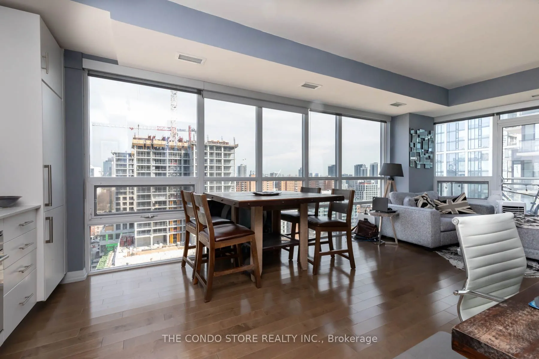 460 Adelaide Street E, #2006