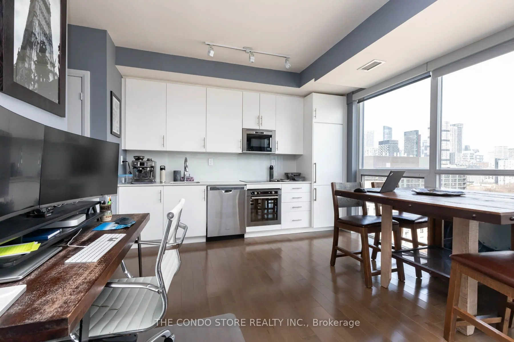 460 Adelaide Street E, #2006